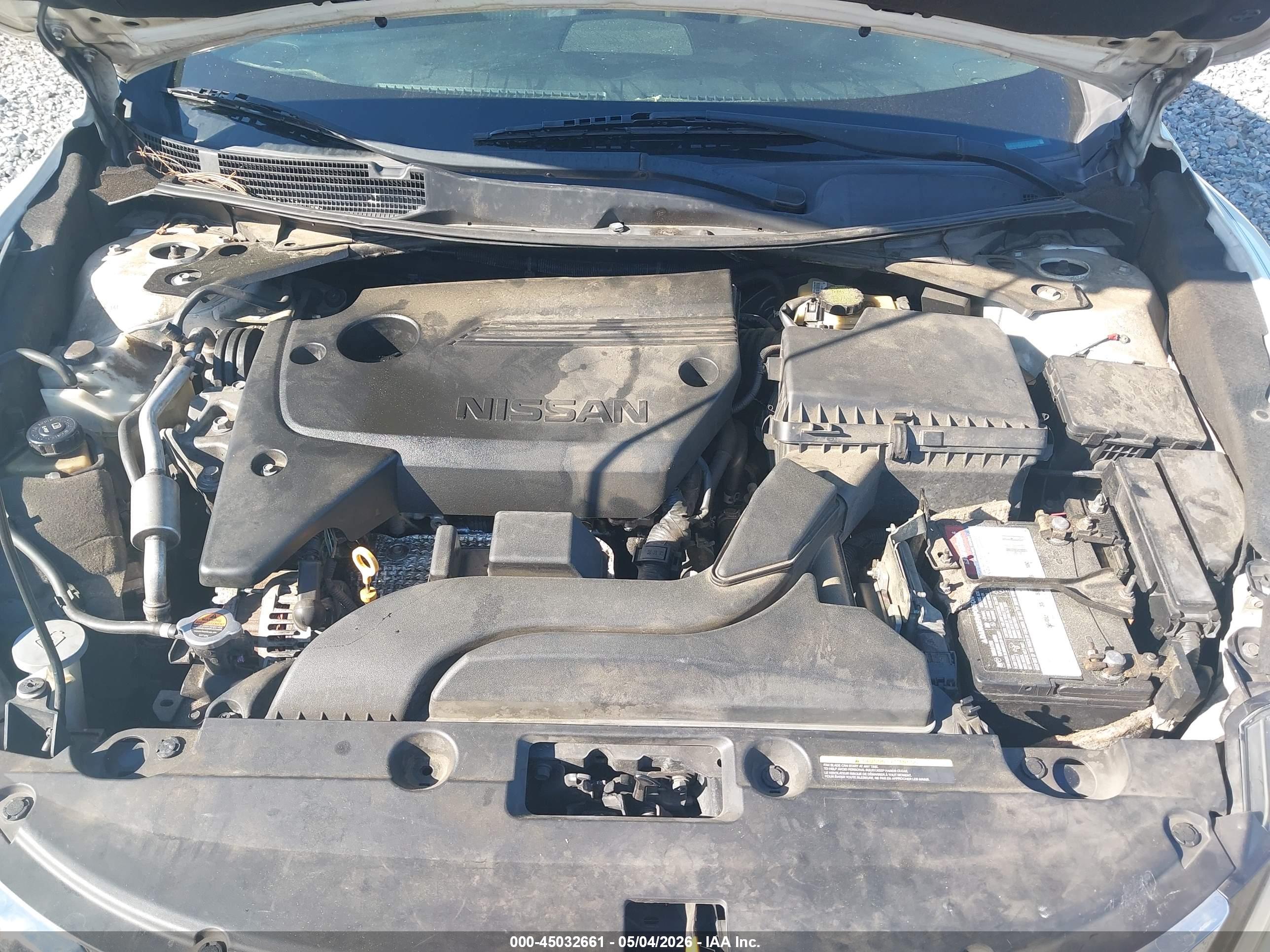 NISSAN ALTIMA image 10