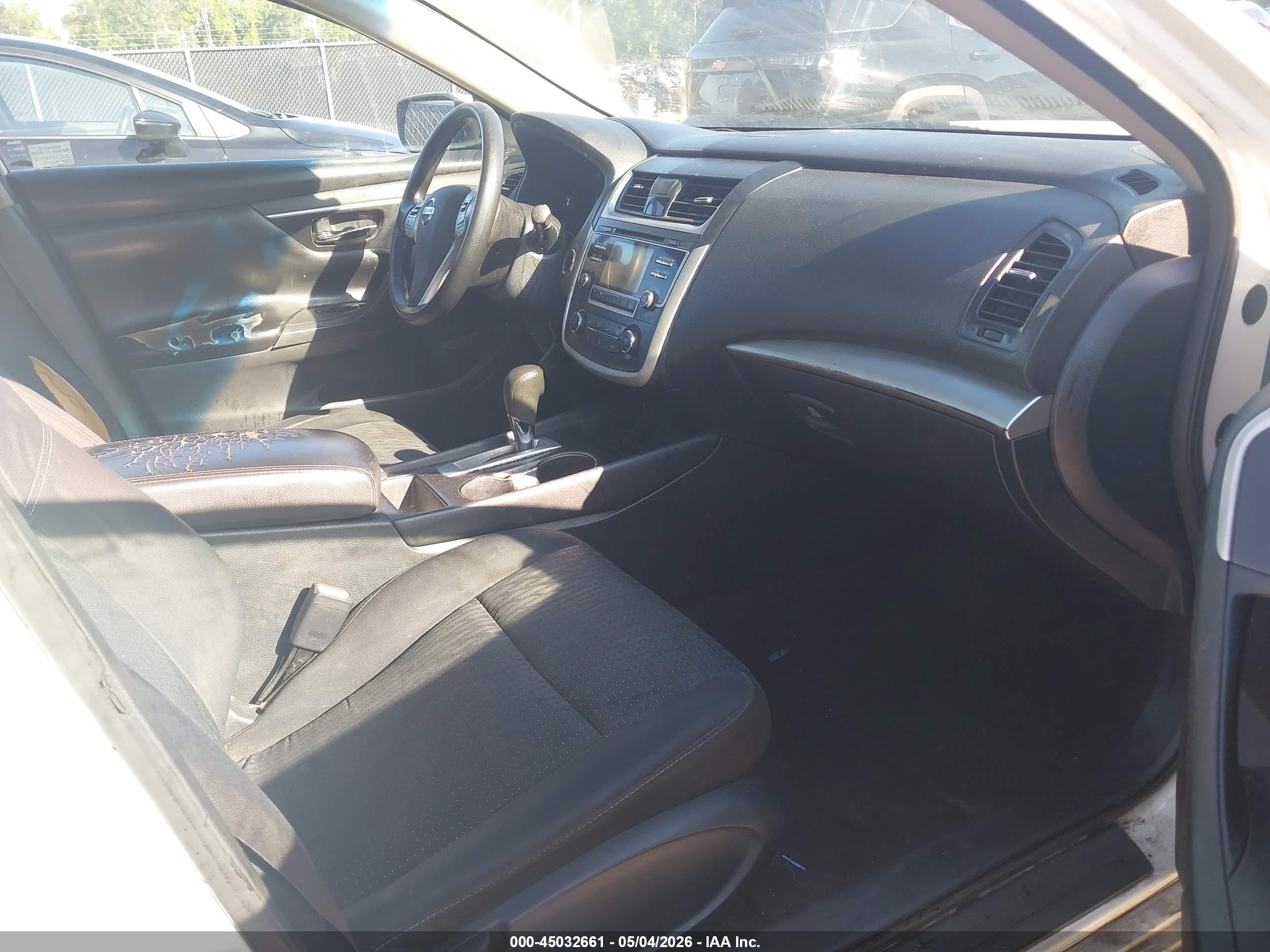 NISSAN ALTIMA image 5