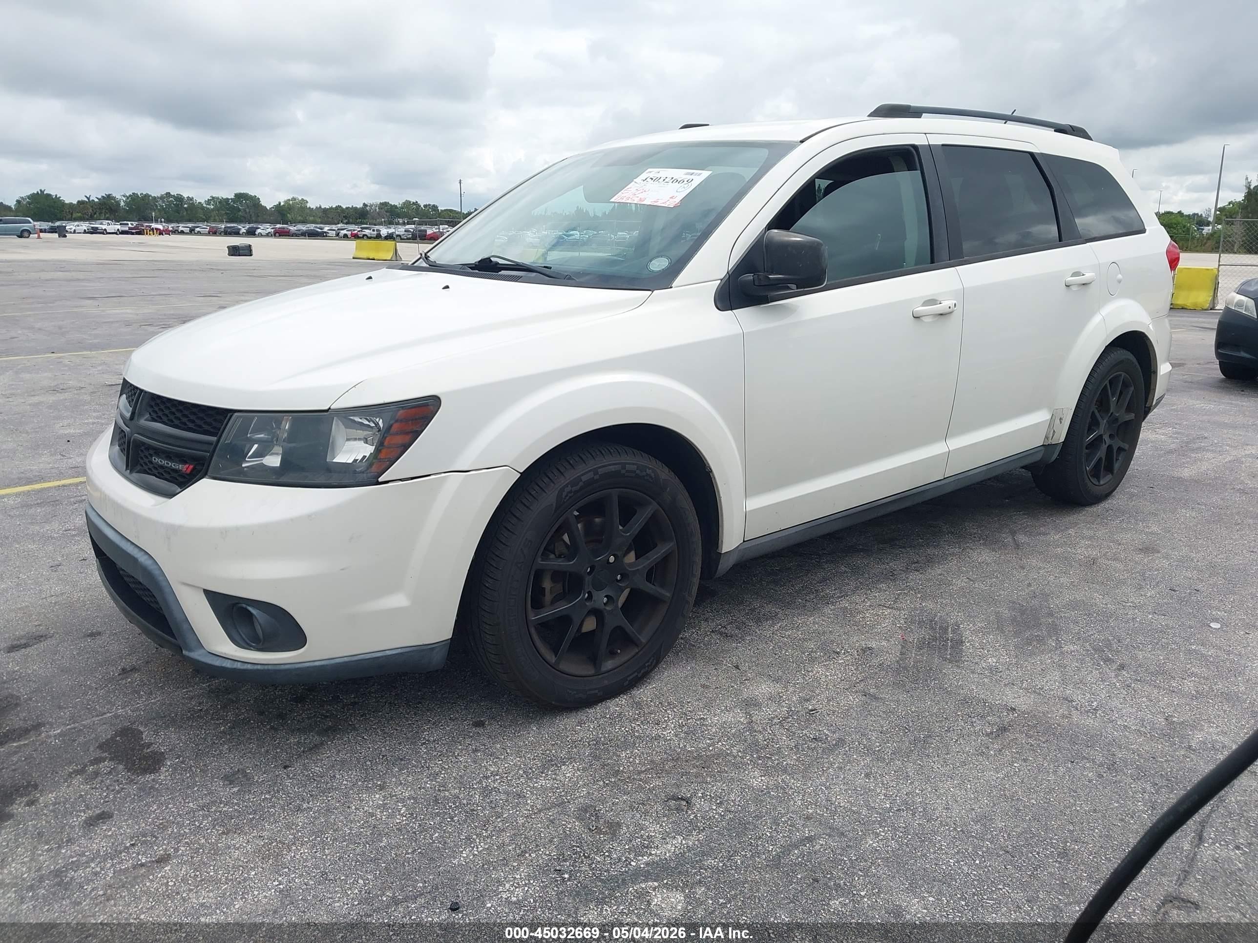 DODGE JOURNEY image 2