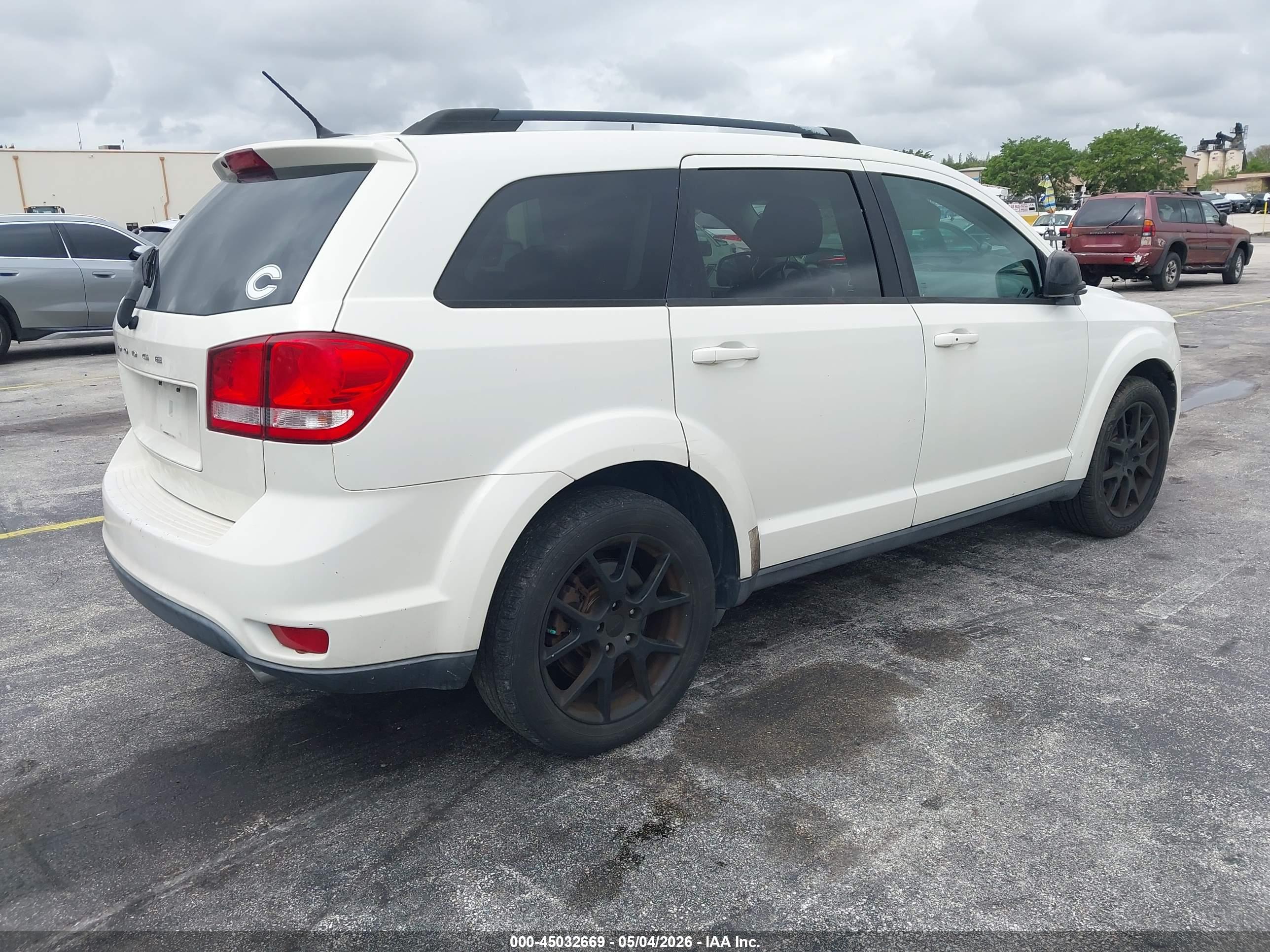 DODGE JOURNEY image 4