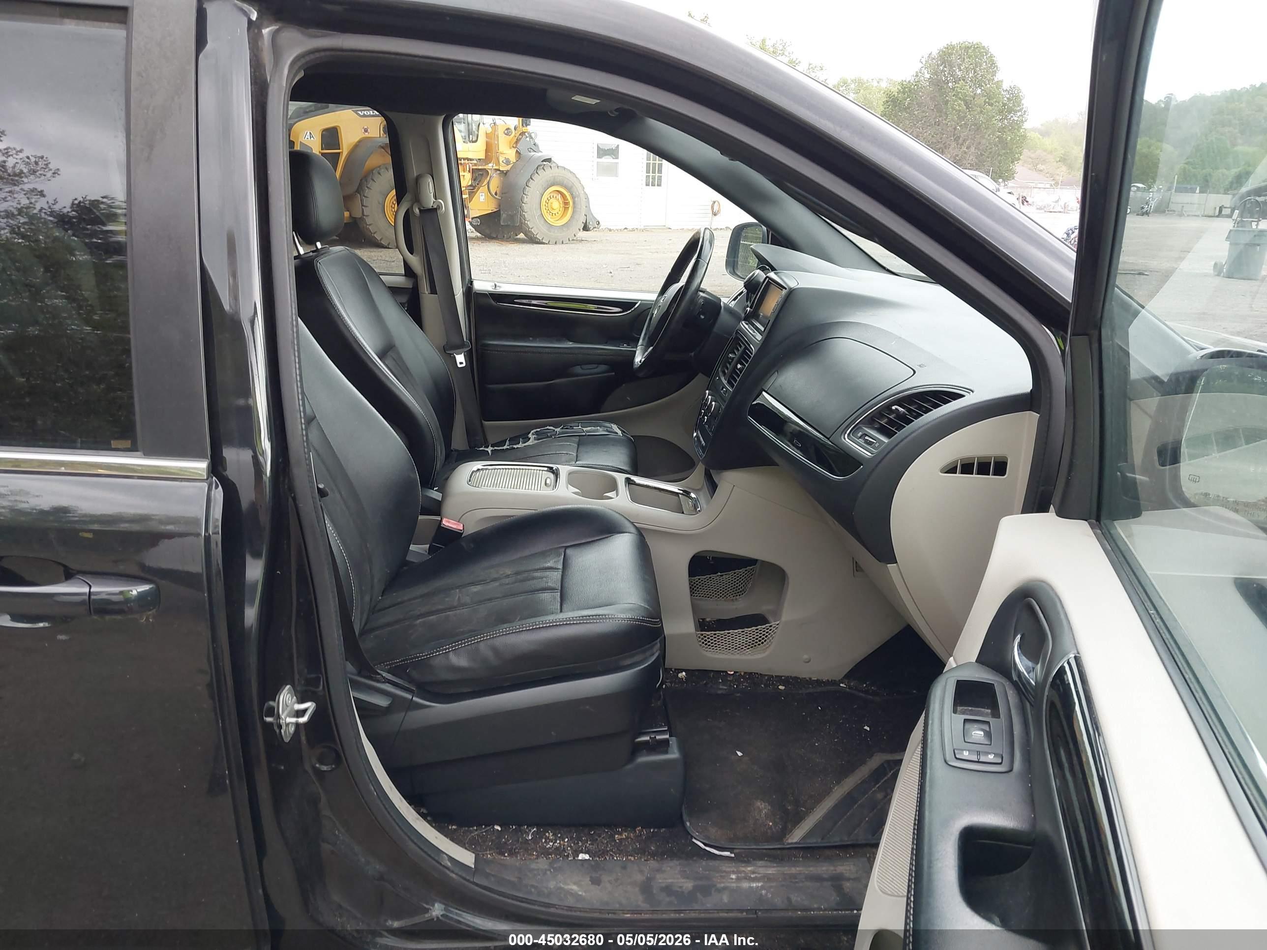 DODGE GRAND image 5