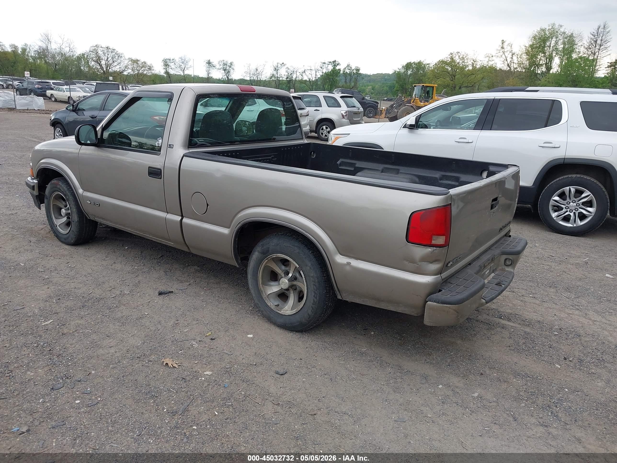 CHEVROLET S-10 image 3