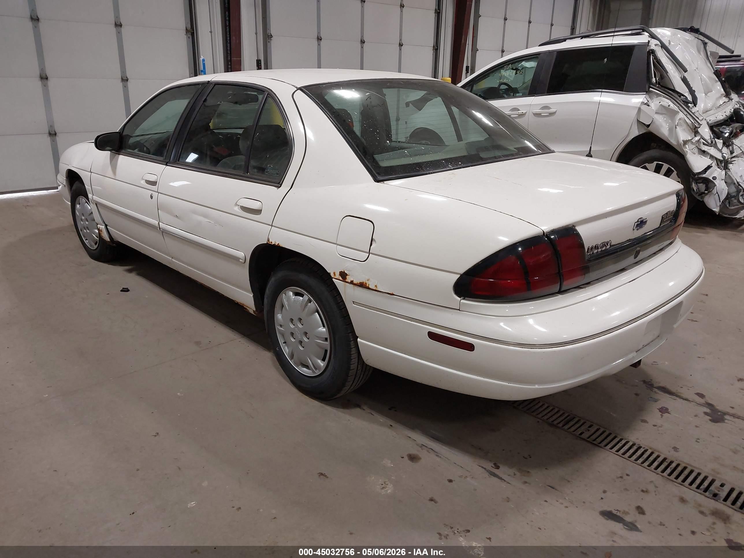 CHEVROLET LUMINA image 3