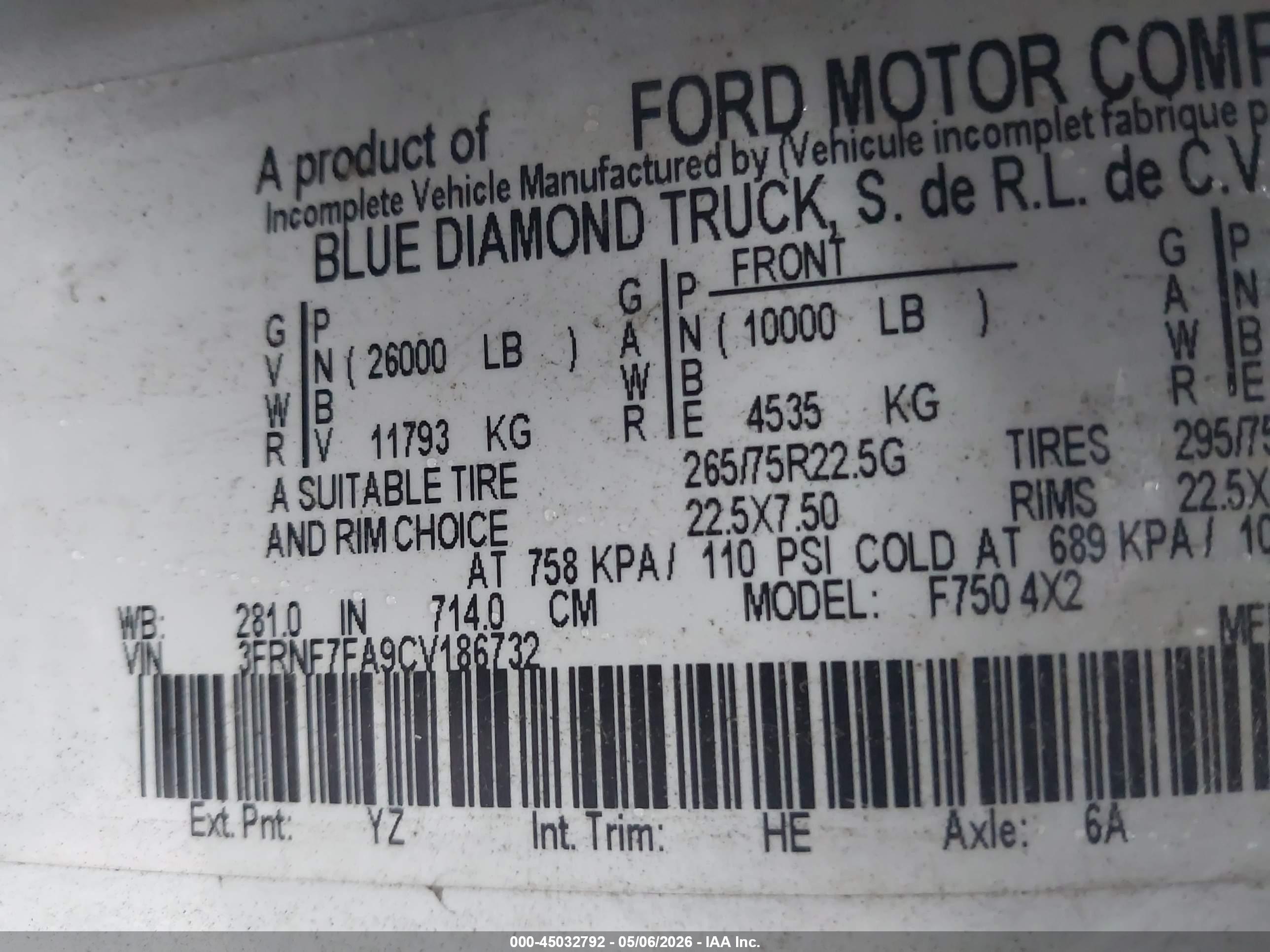 FORD F-750 image 9
