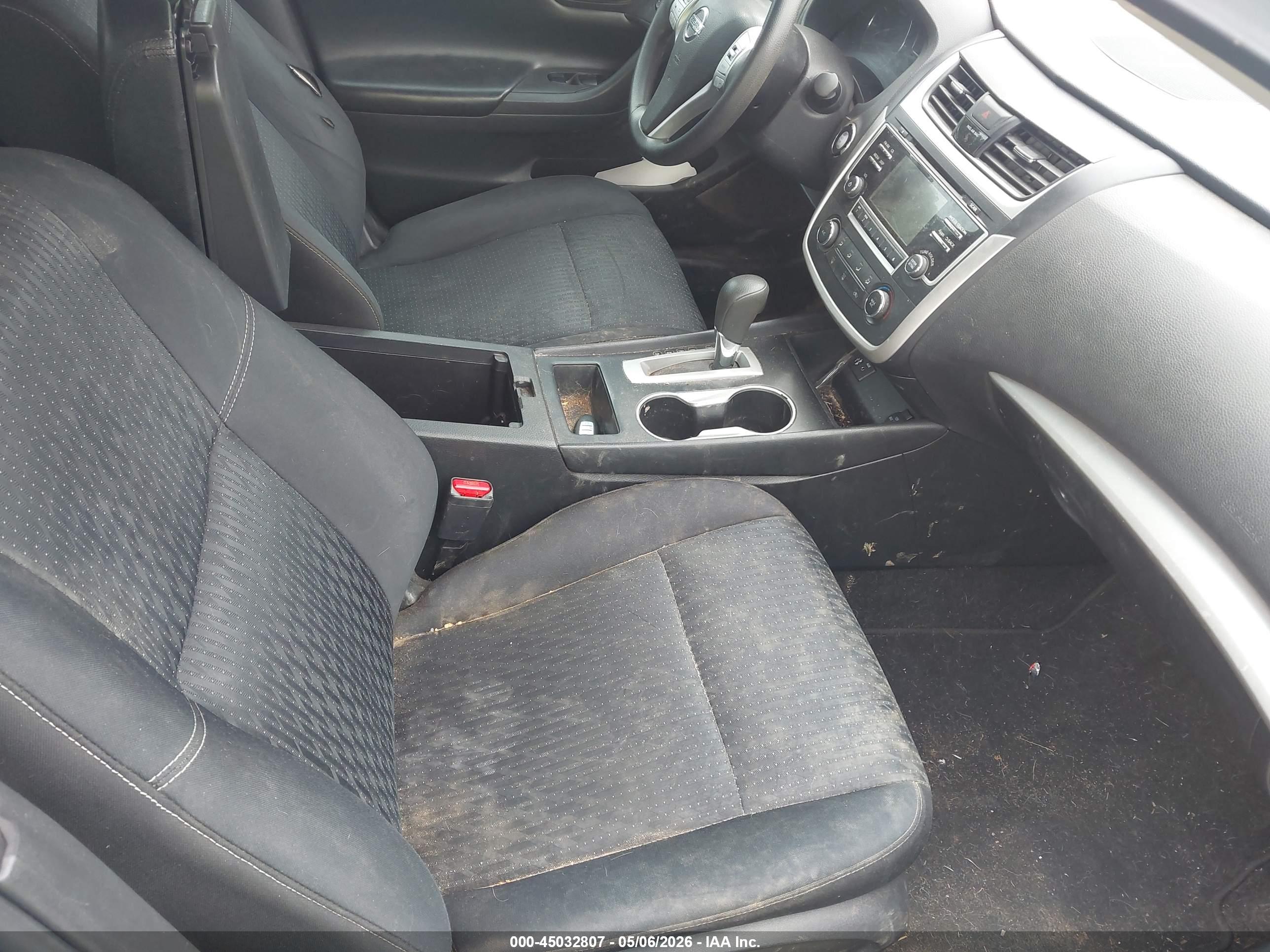 NISSAN ALTIMA image 5