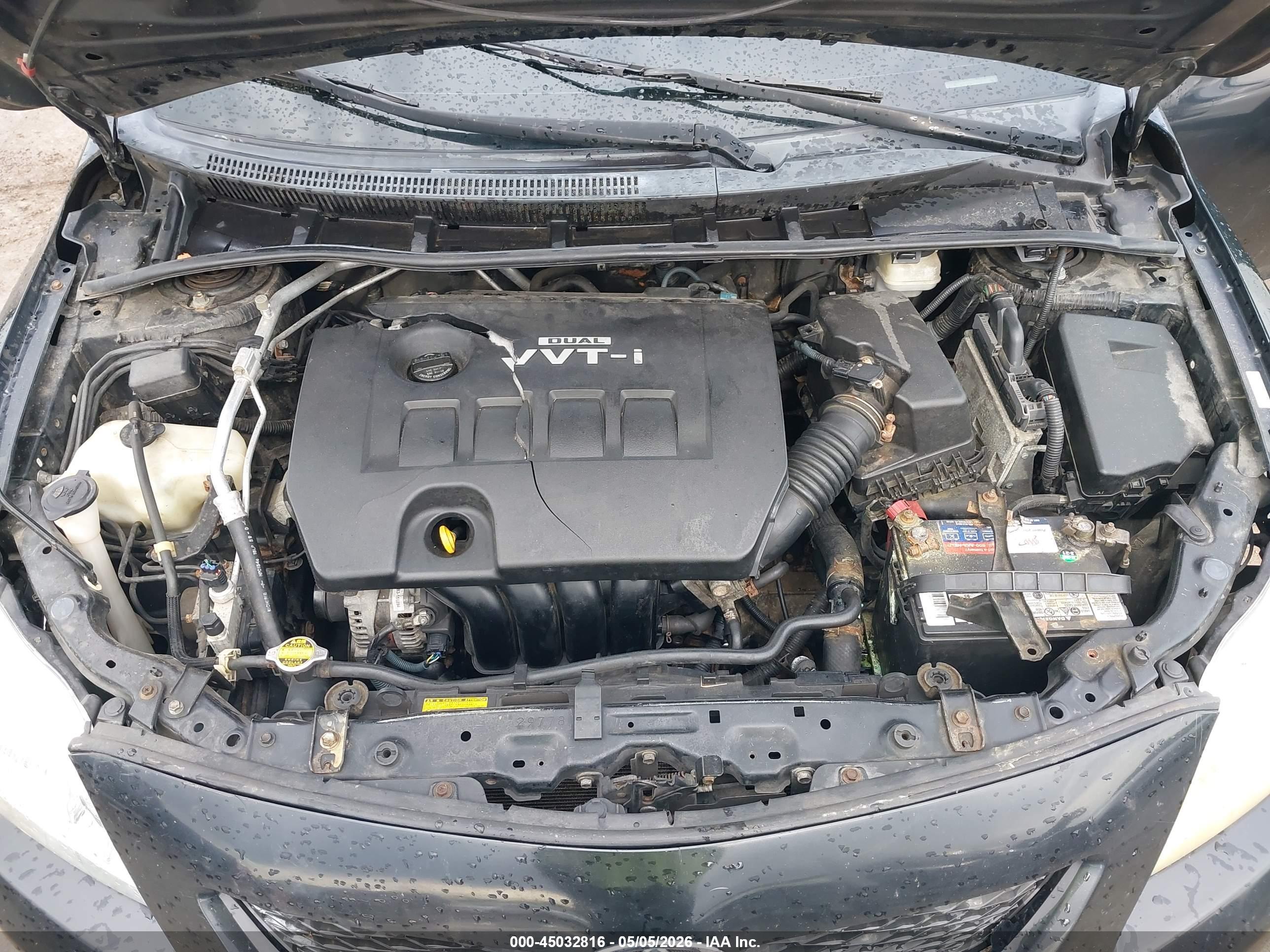 TOYOTA COROLLA image 10