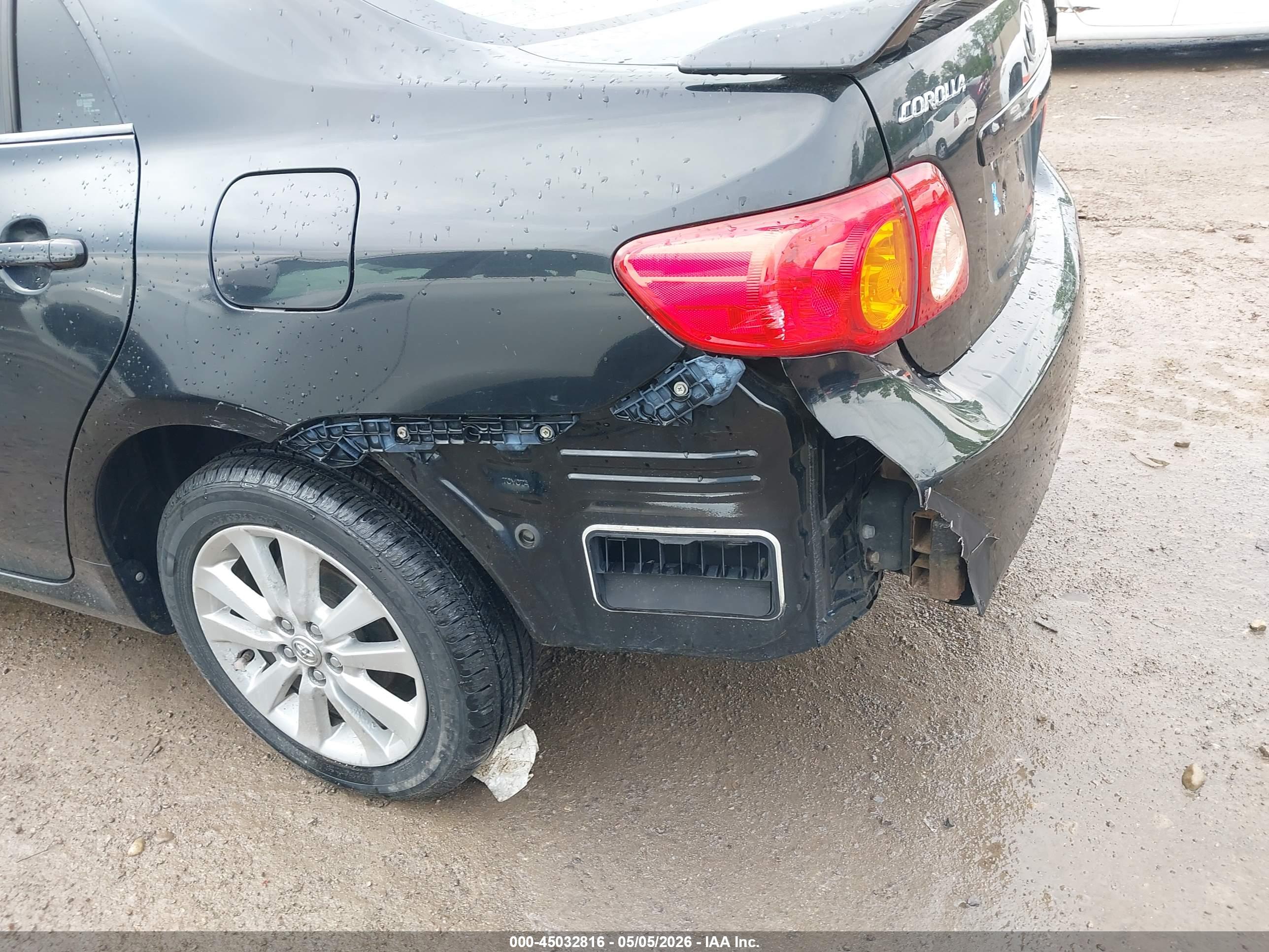 TOYOTA COROLLA image 6