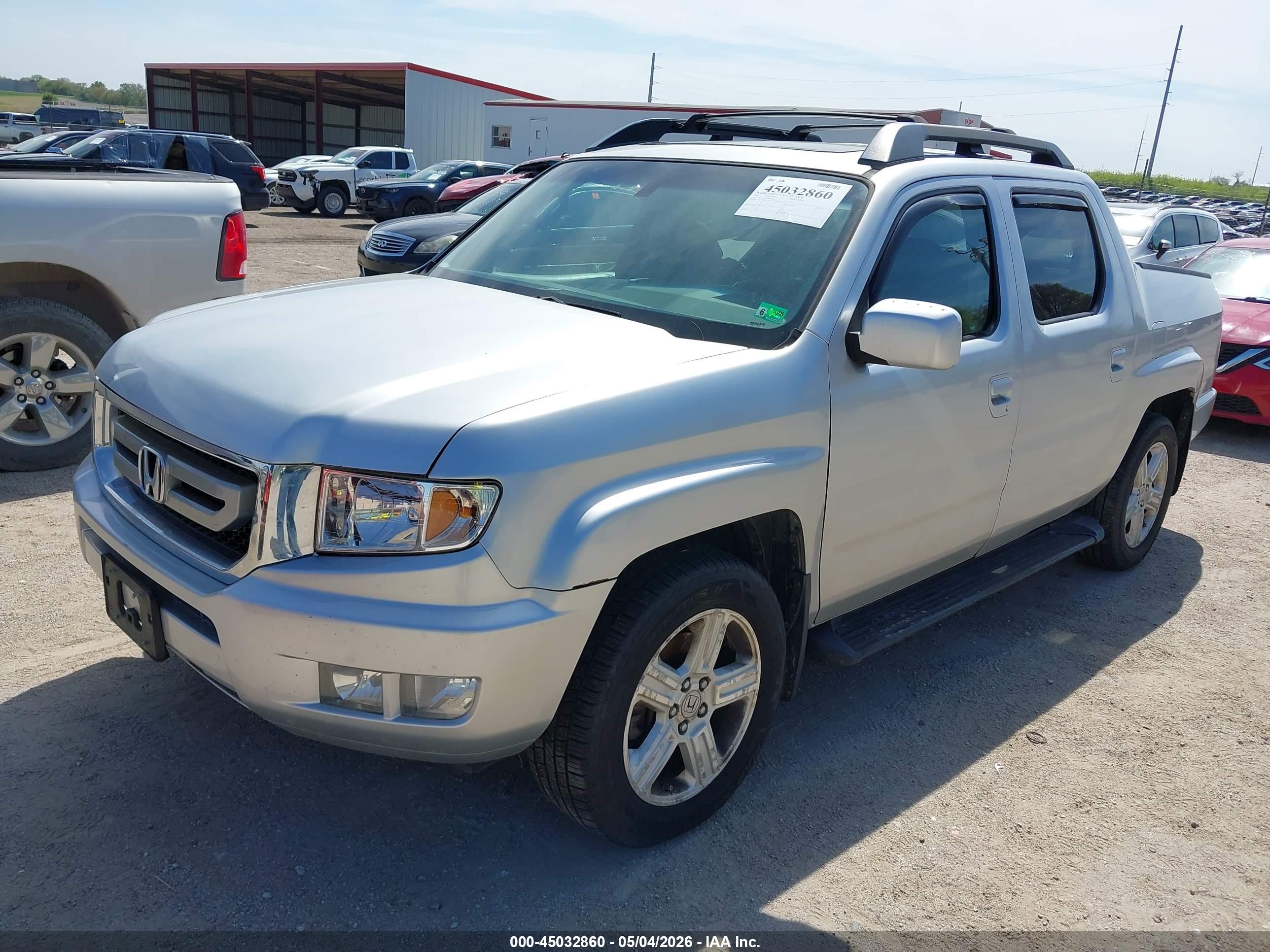 HONDA RIDGELINE image 2
