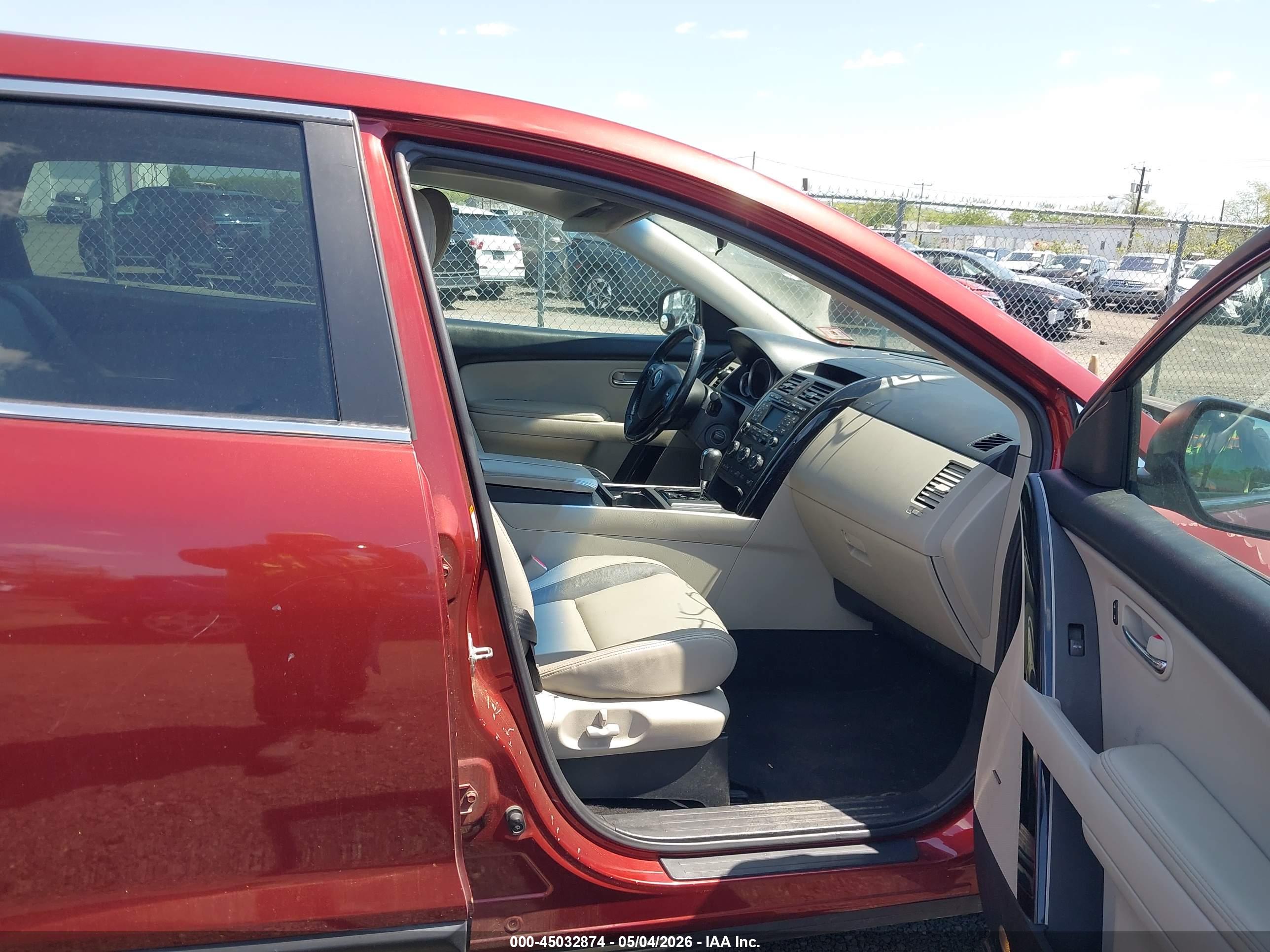 MAZDA CX-9 image 5