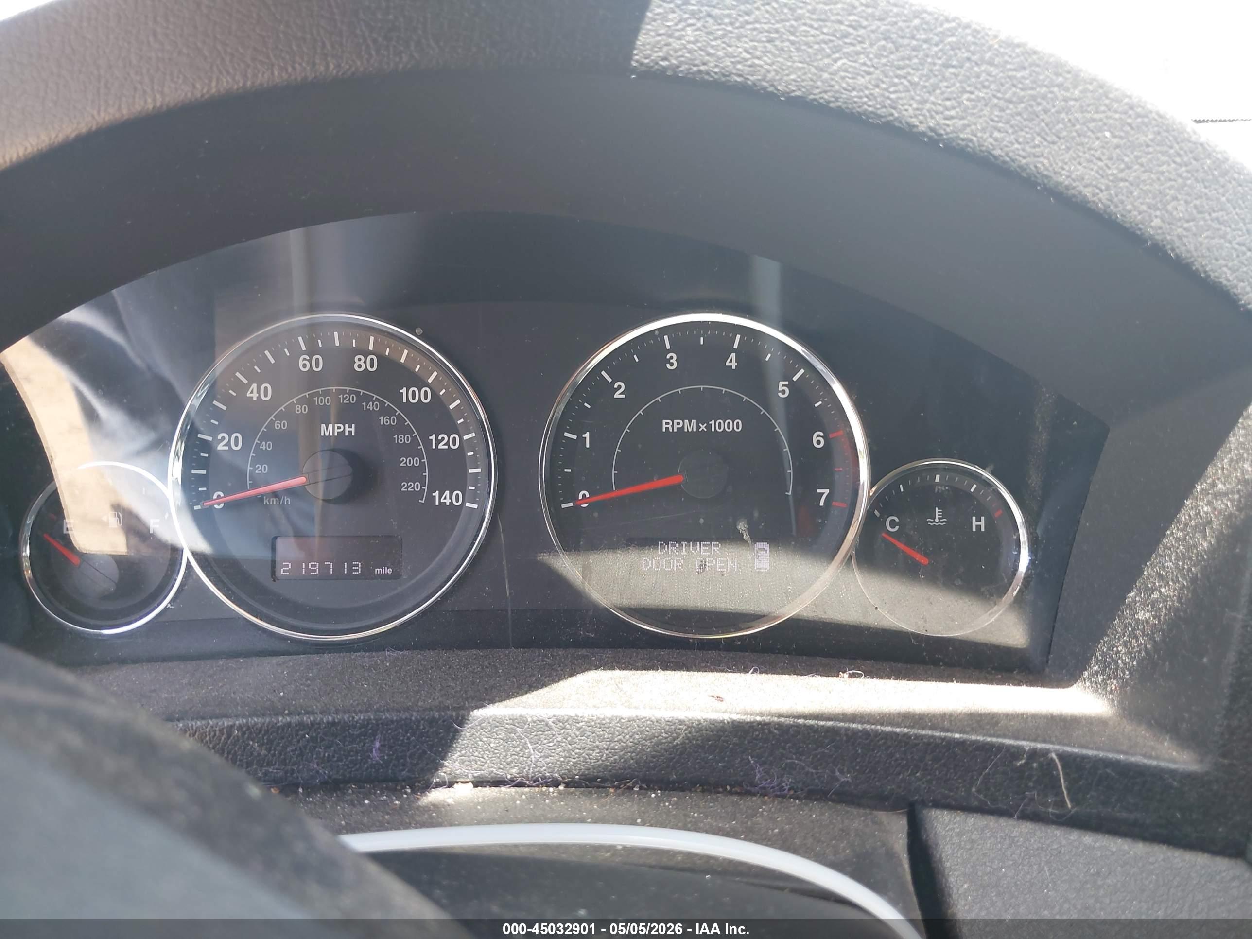 JEEP GRAND image 7