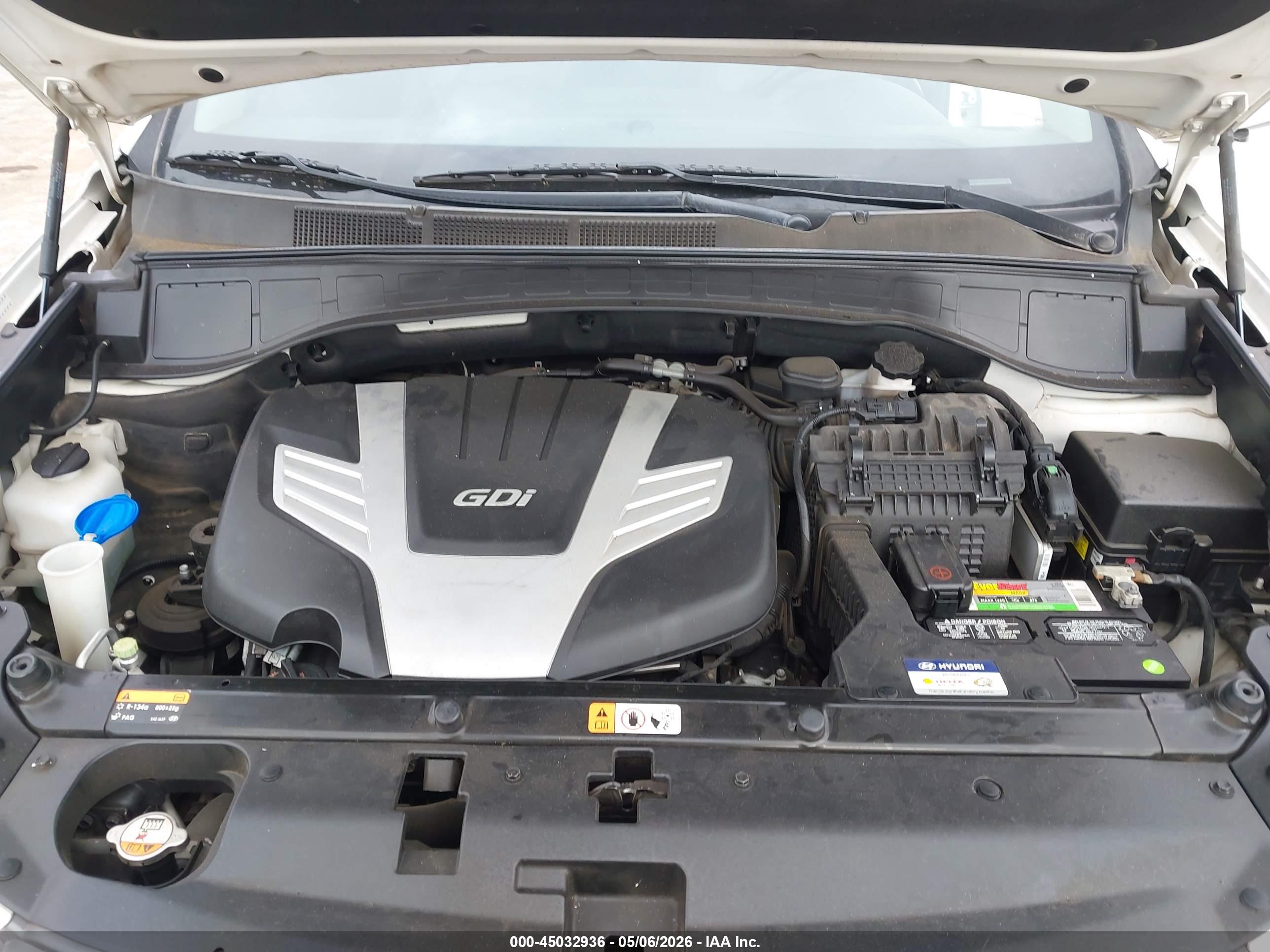 HYUNDAI SANTA image 10