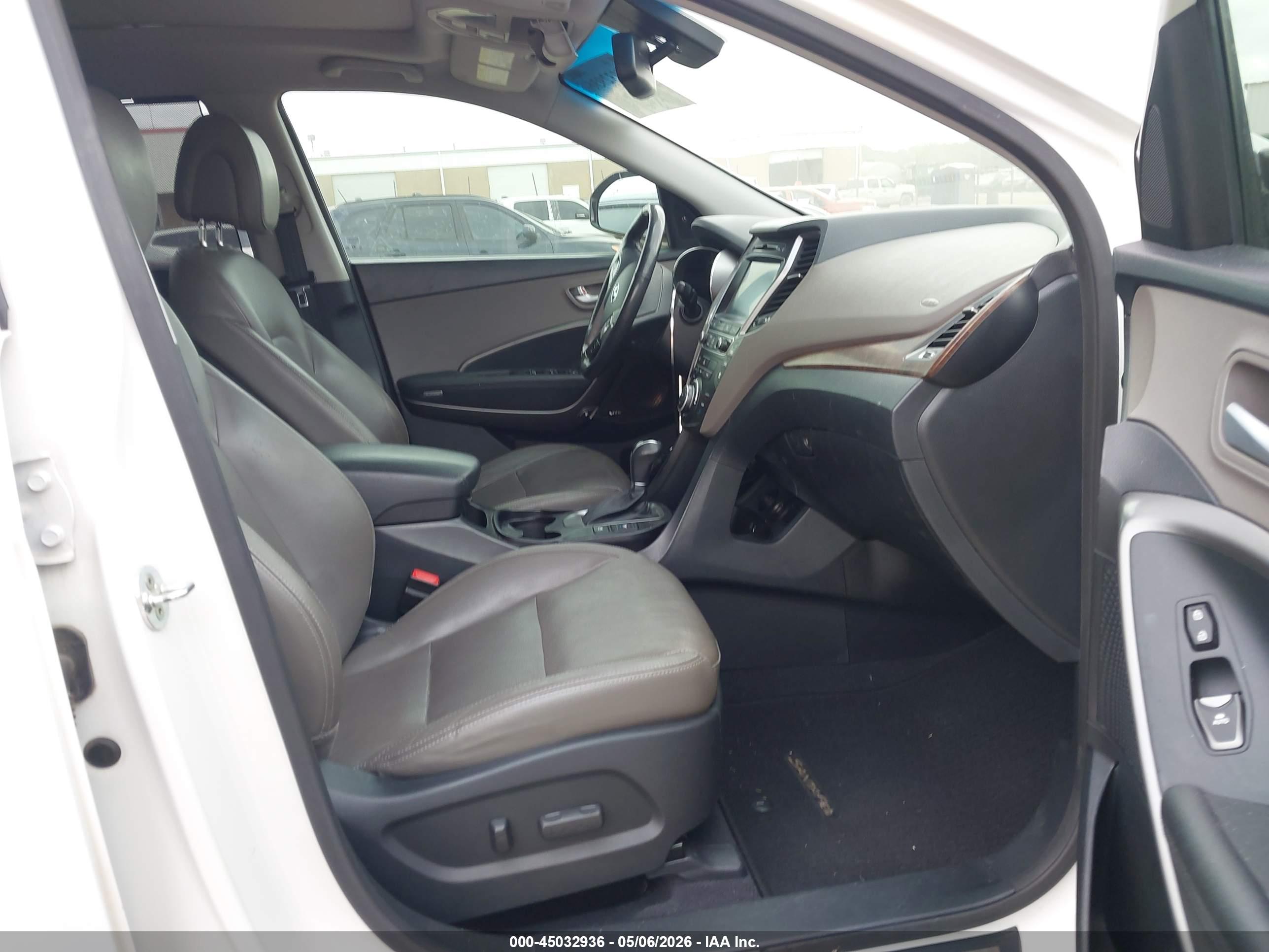 HYUNDAI SANTA image 5