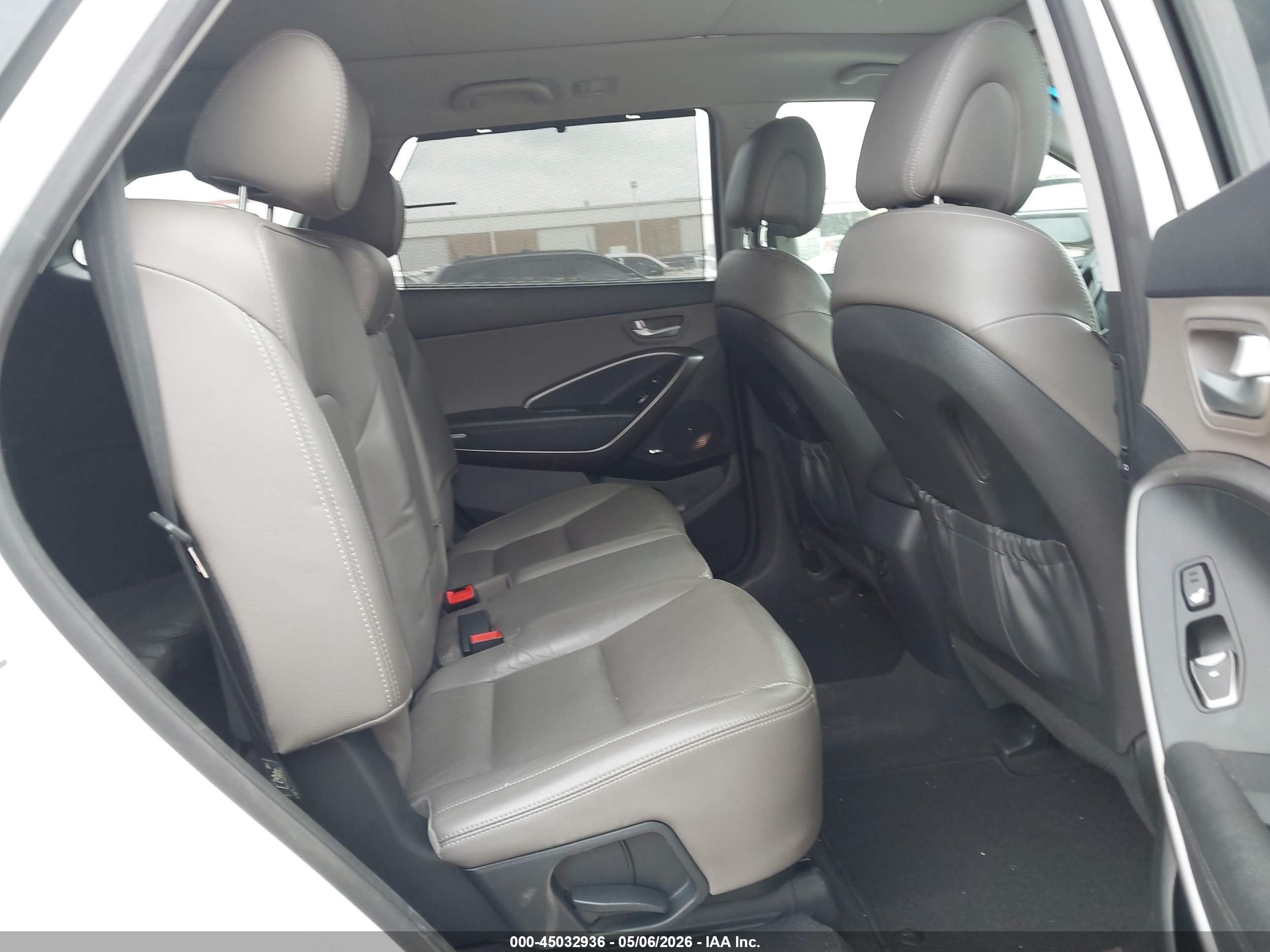 HYUNDAI SANTA image 8