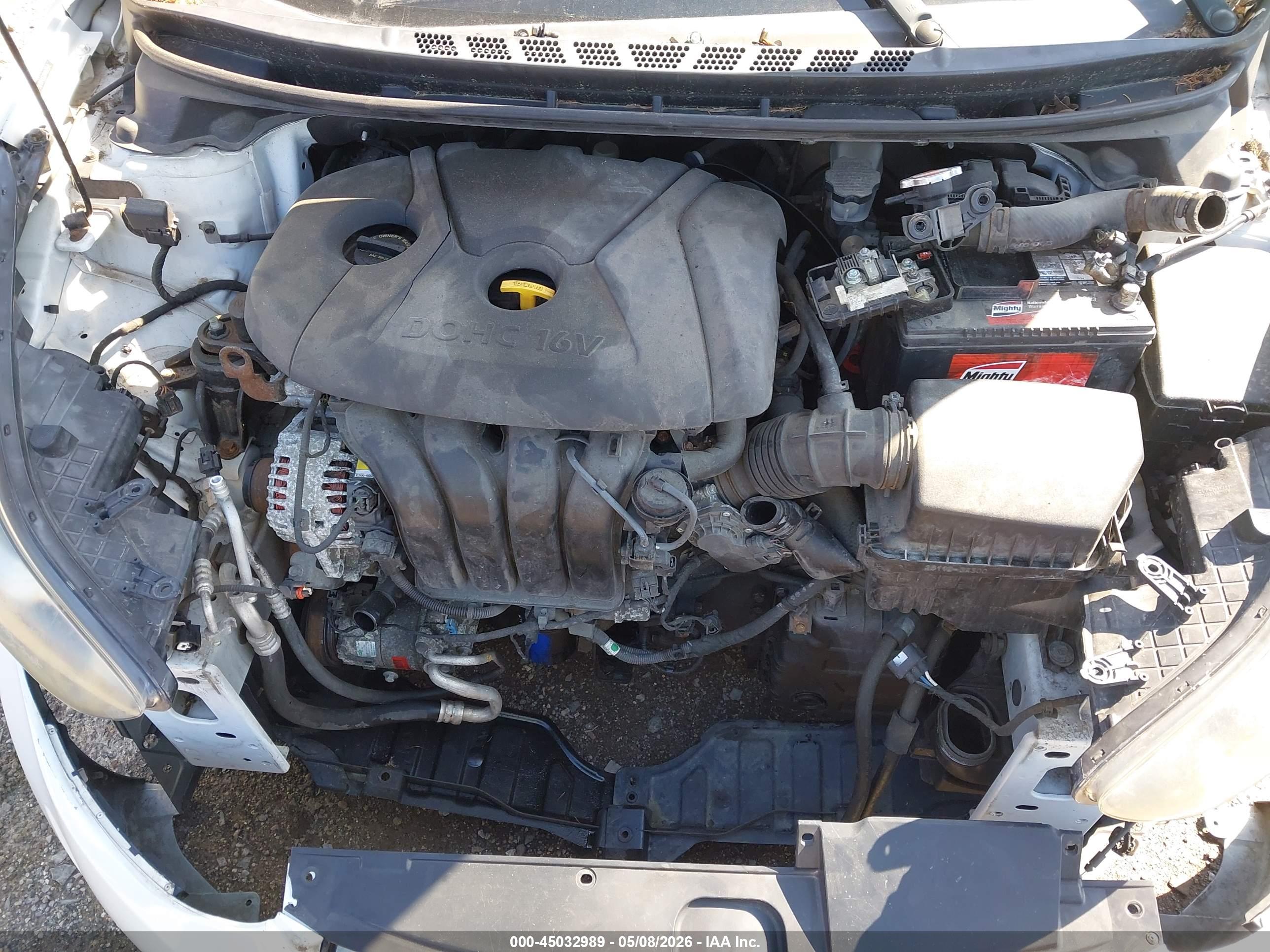 HYUNDAI ELANTRA image 10