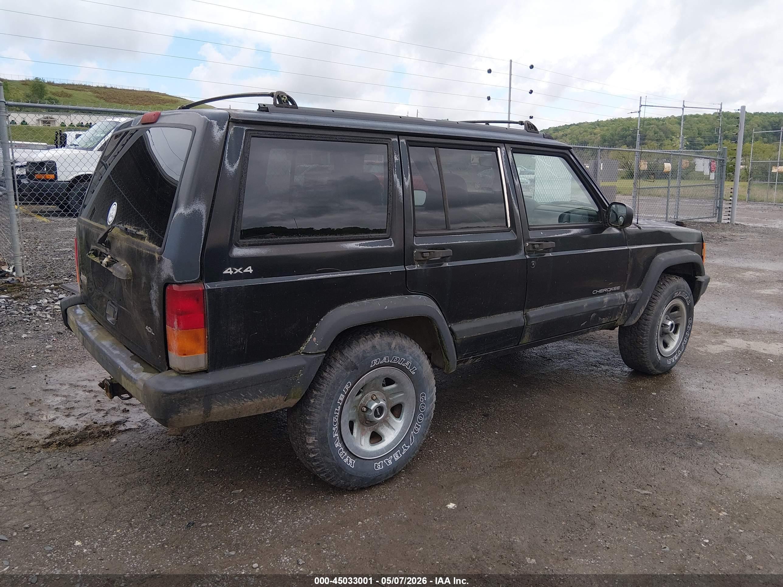 JEEP CHEROKEE image 4