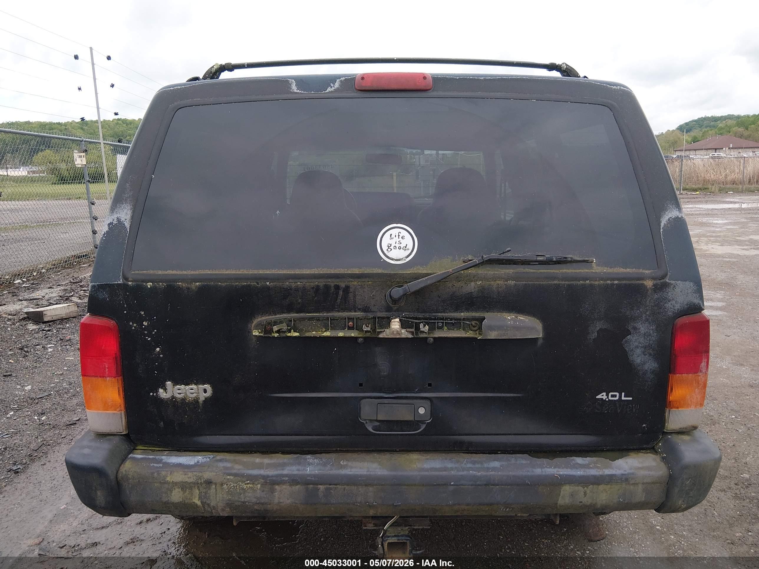 JEEP CHEROKEE image 6