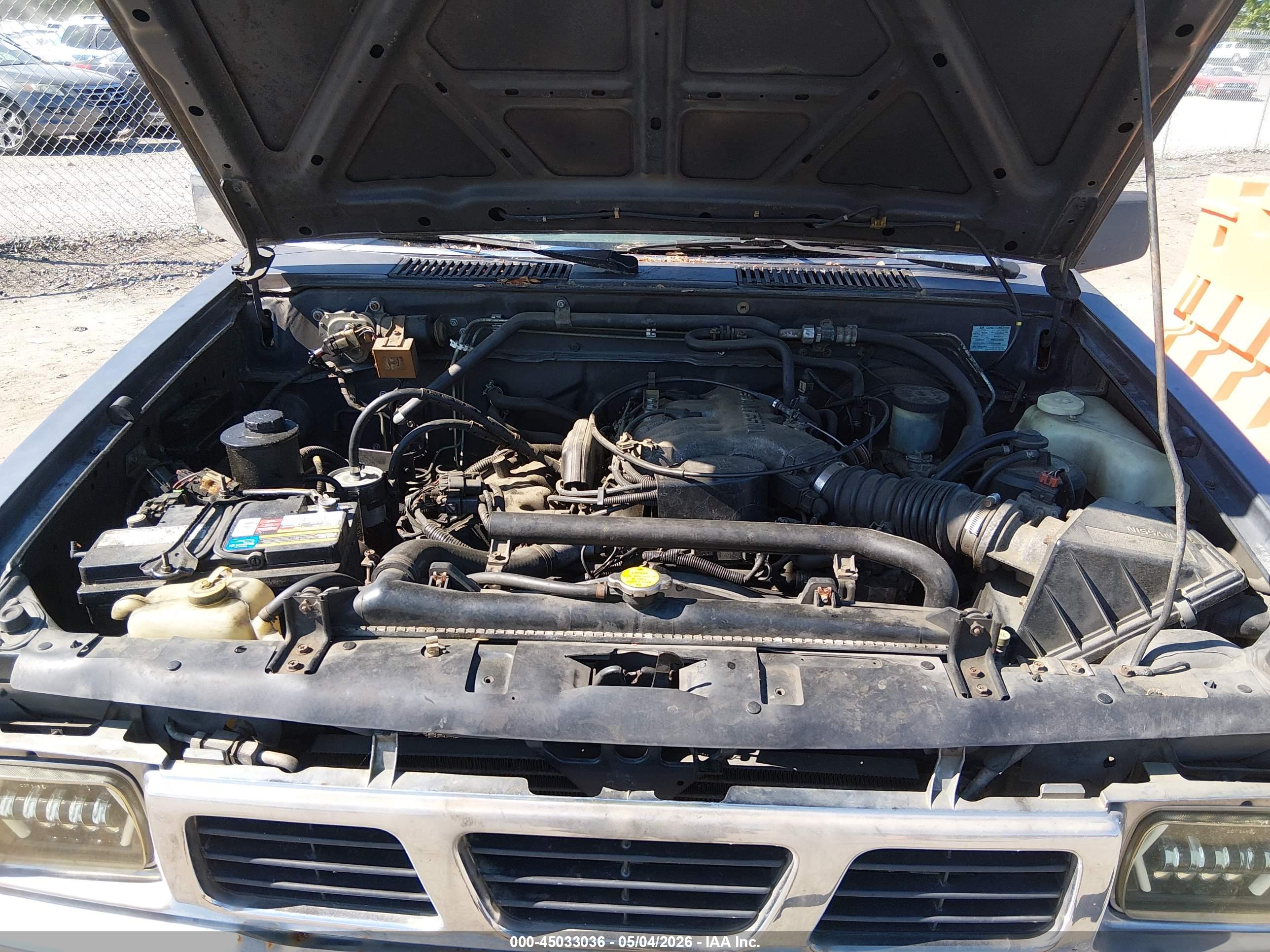 NISSAN TRUCK image 10