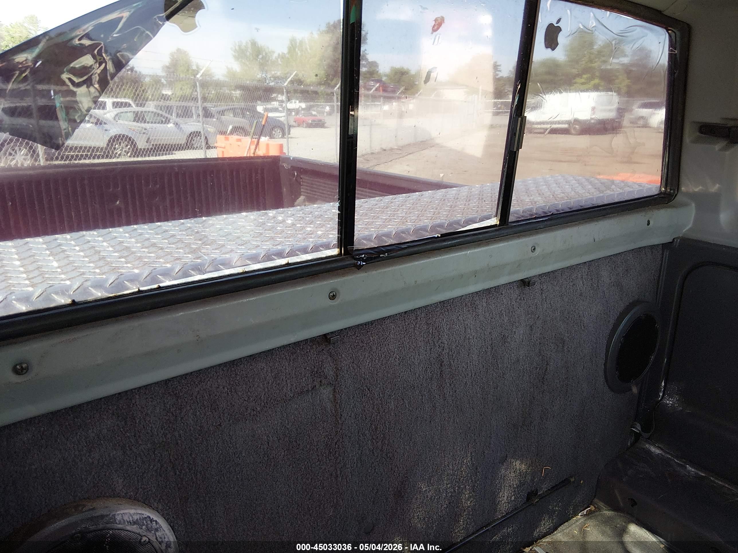 NISSAN TRUCK image 8