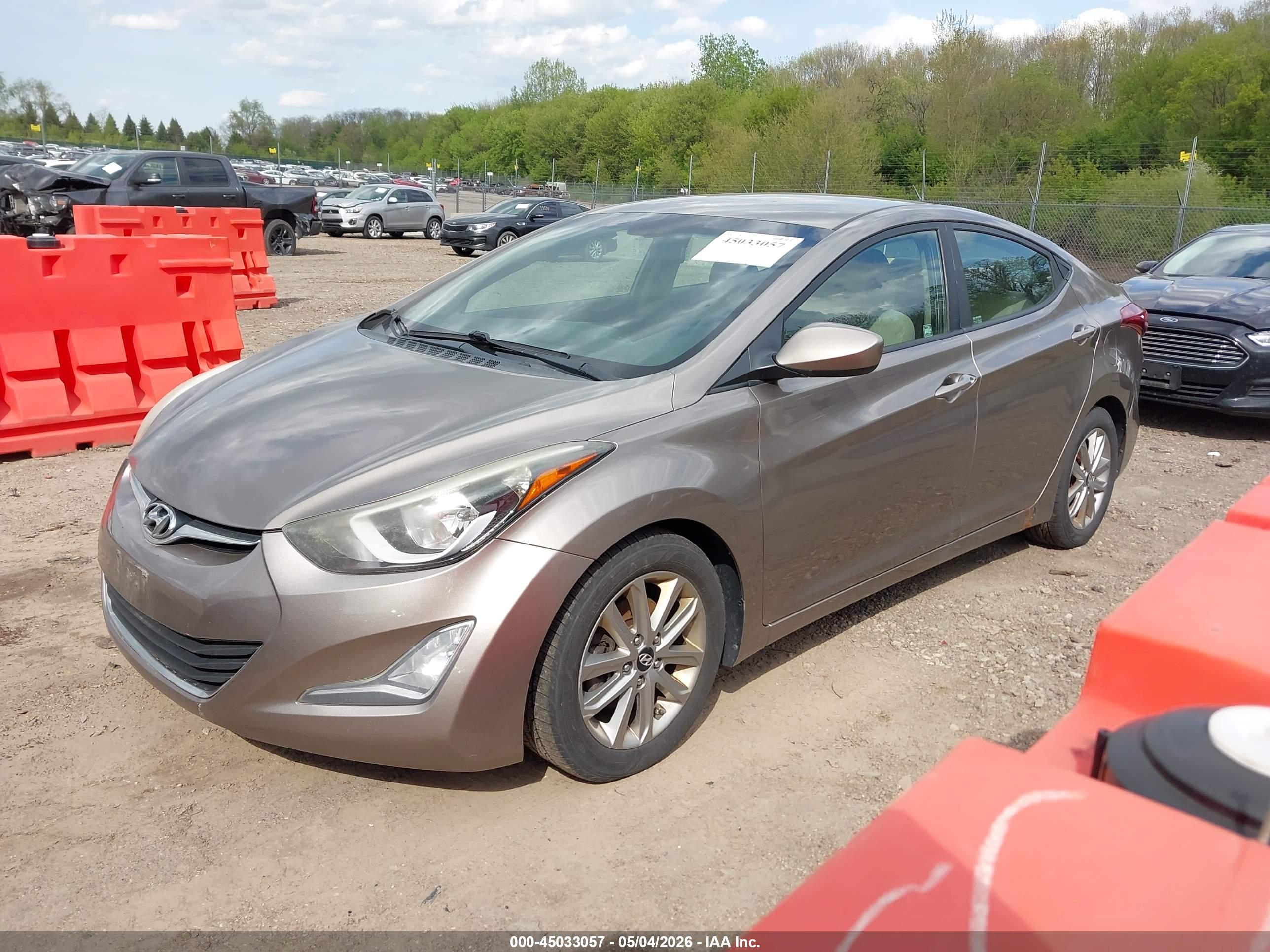 HYUNDAI ELANTRA image 2