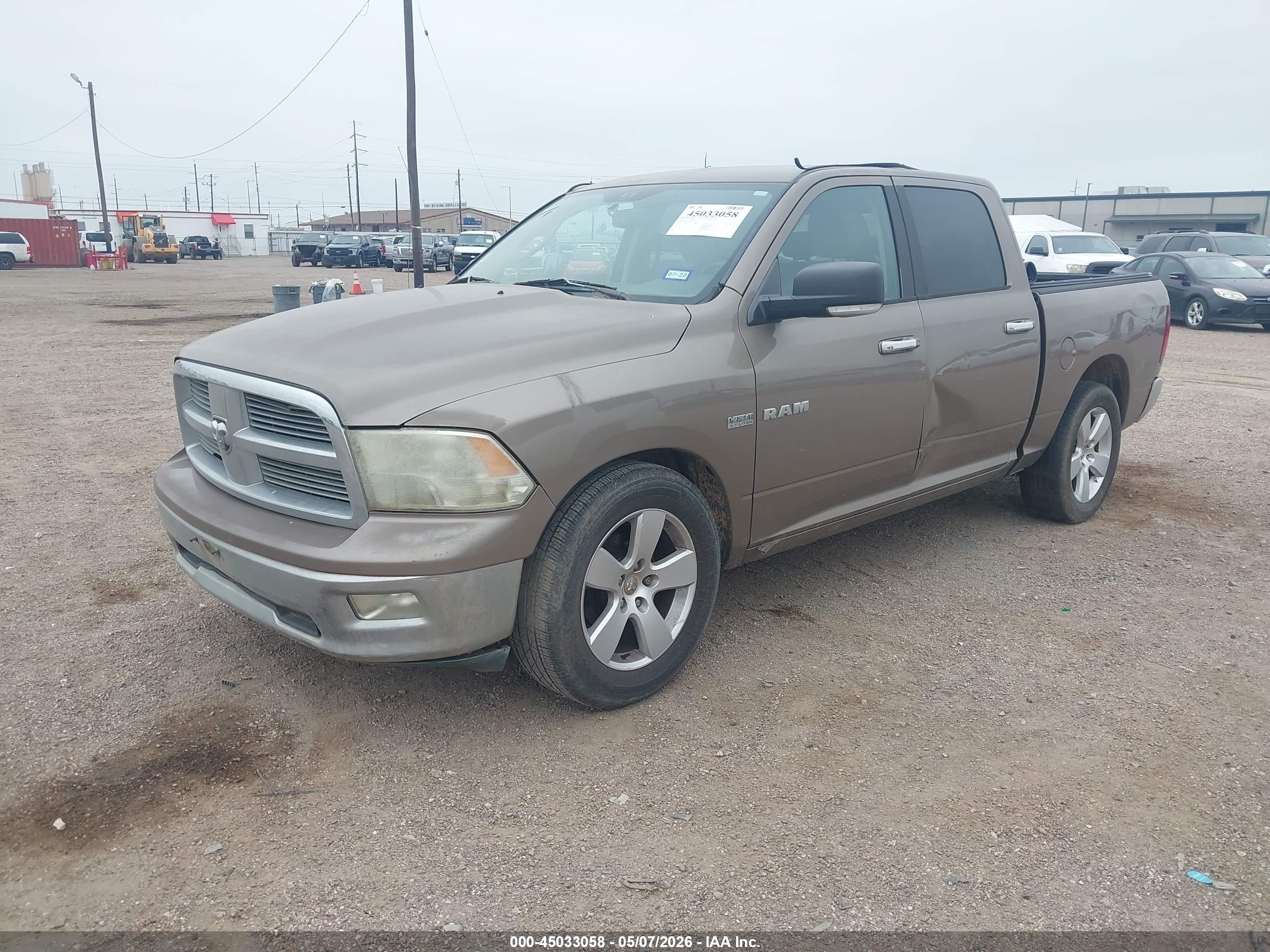 DODGE RAM image 2