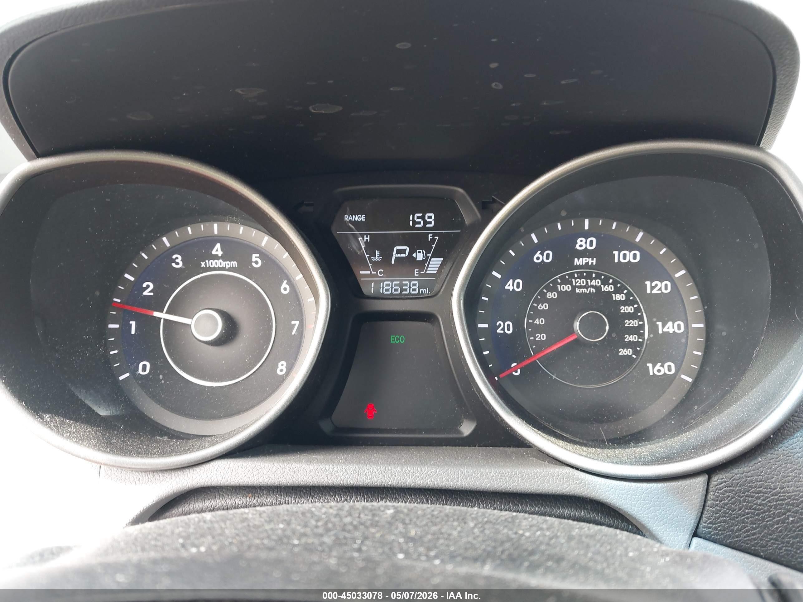 HYUNDAI ELANTRA image 7