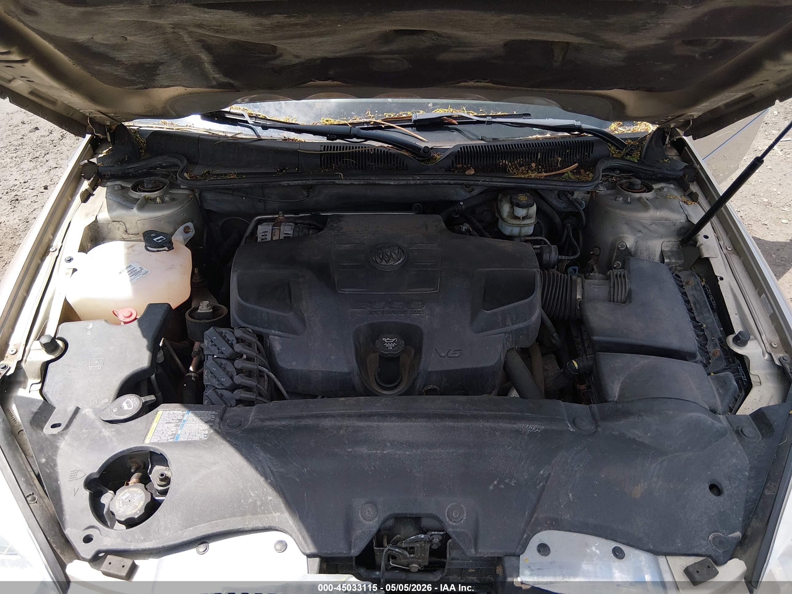 BUICK LUCERNE image 10