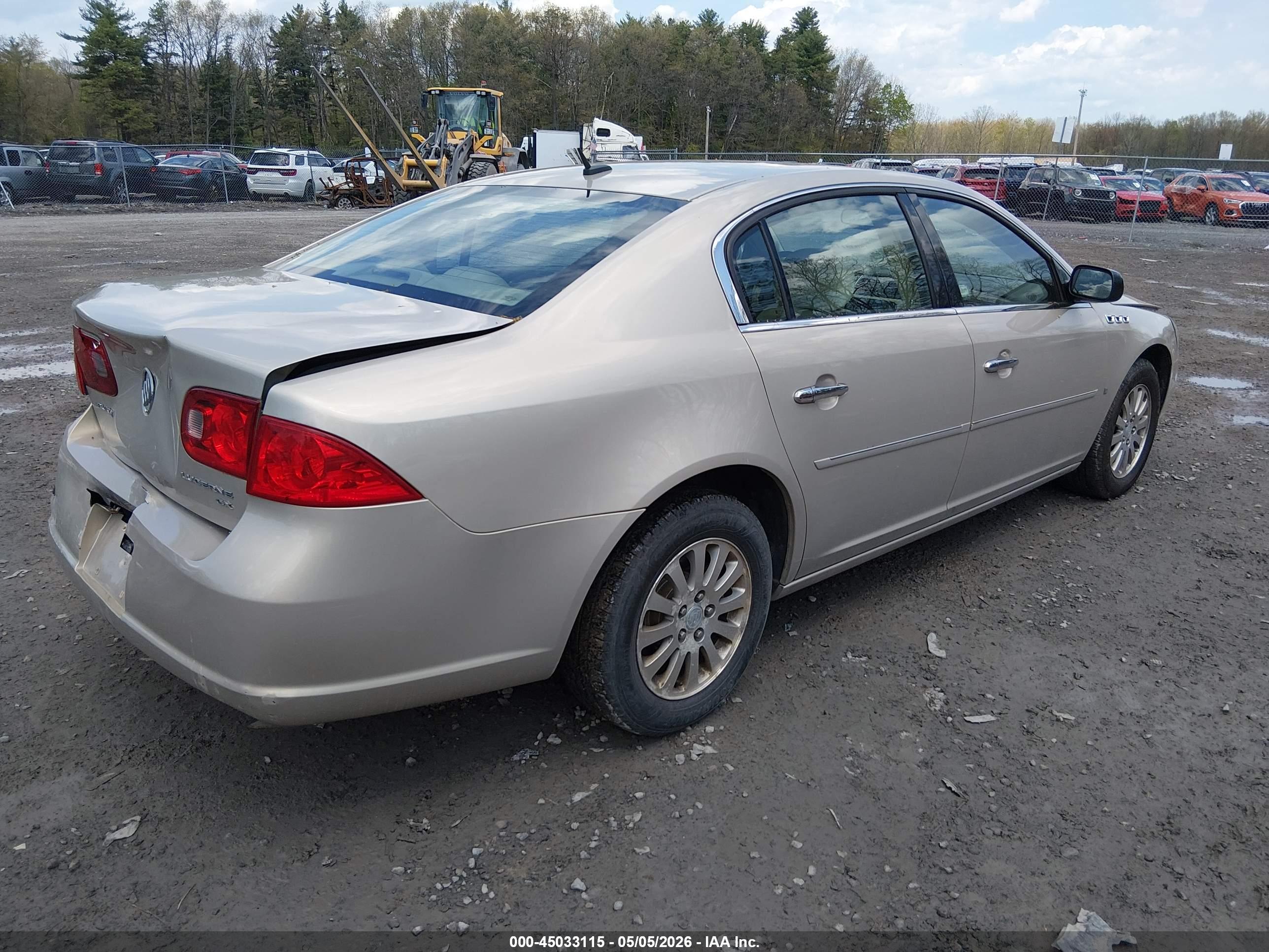 BUICK LUCERNE image 4
