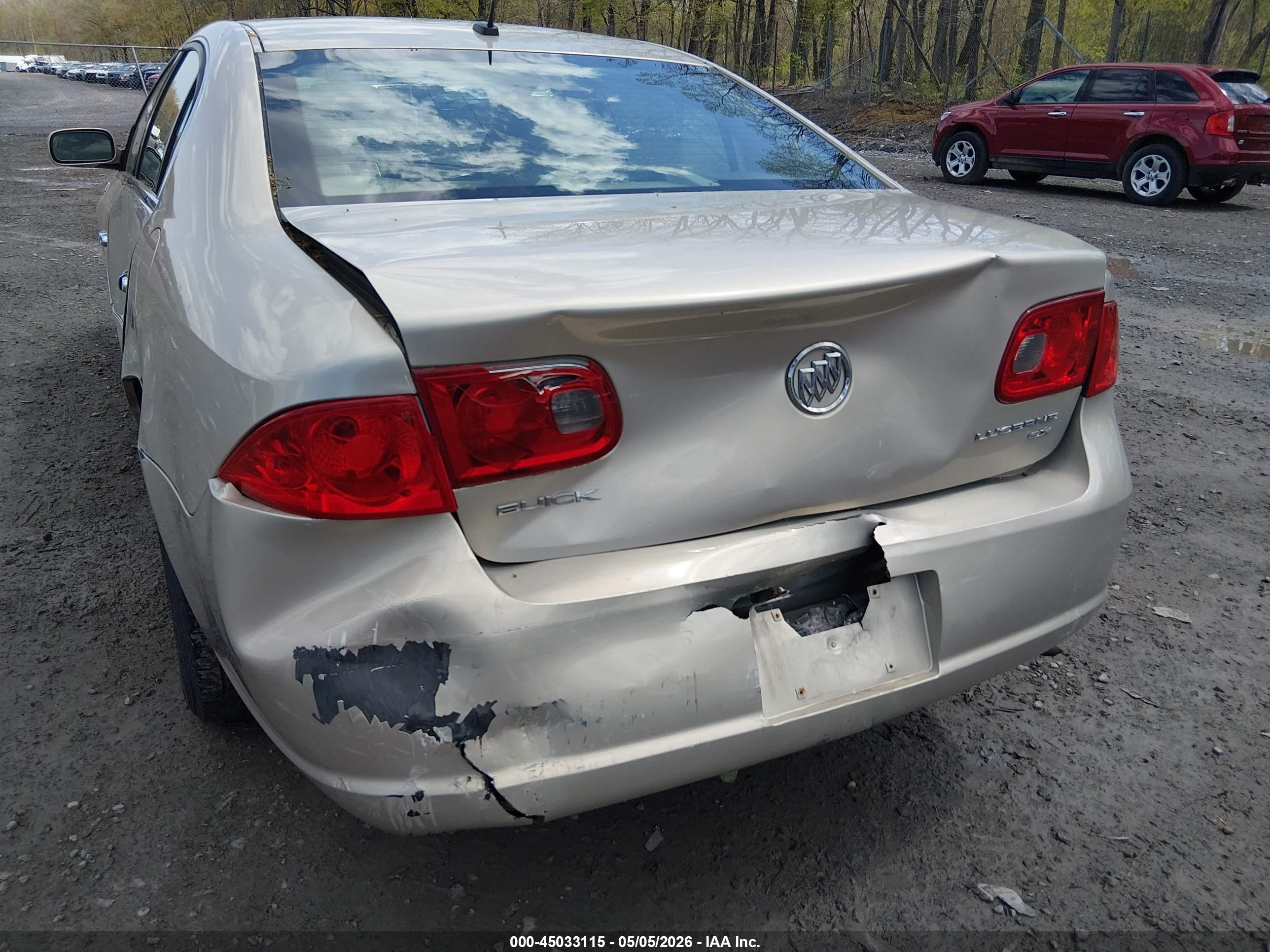 BUICK LUCERNE image 6