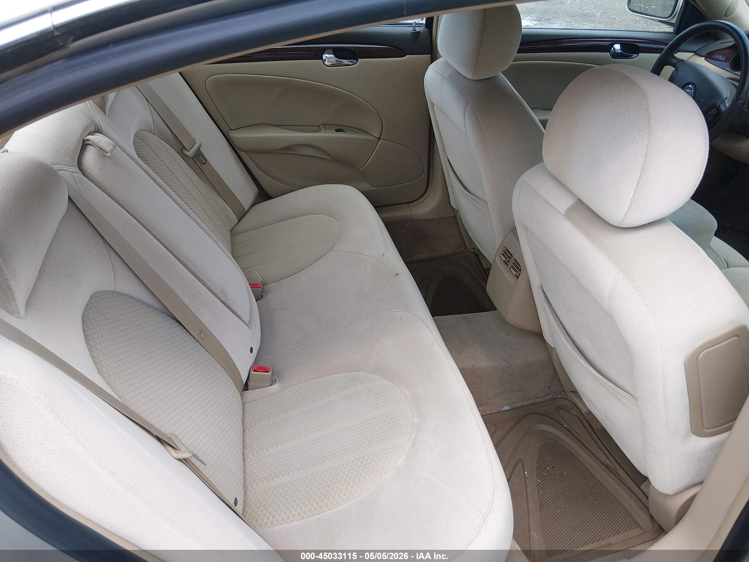 BUICK LUCERNE image 8