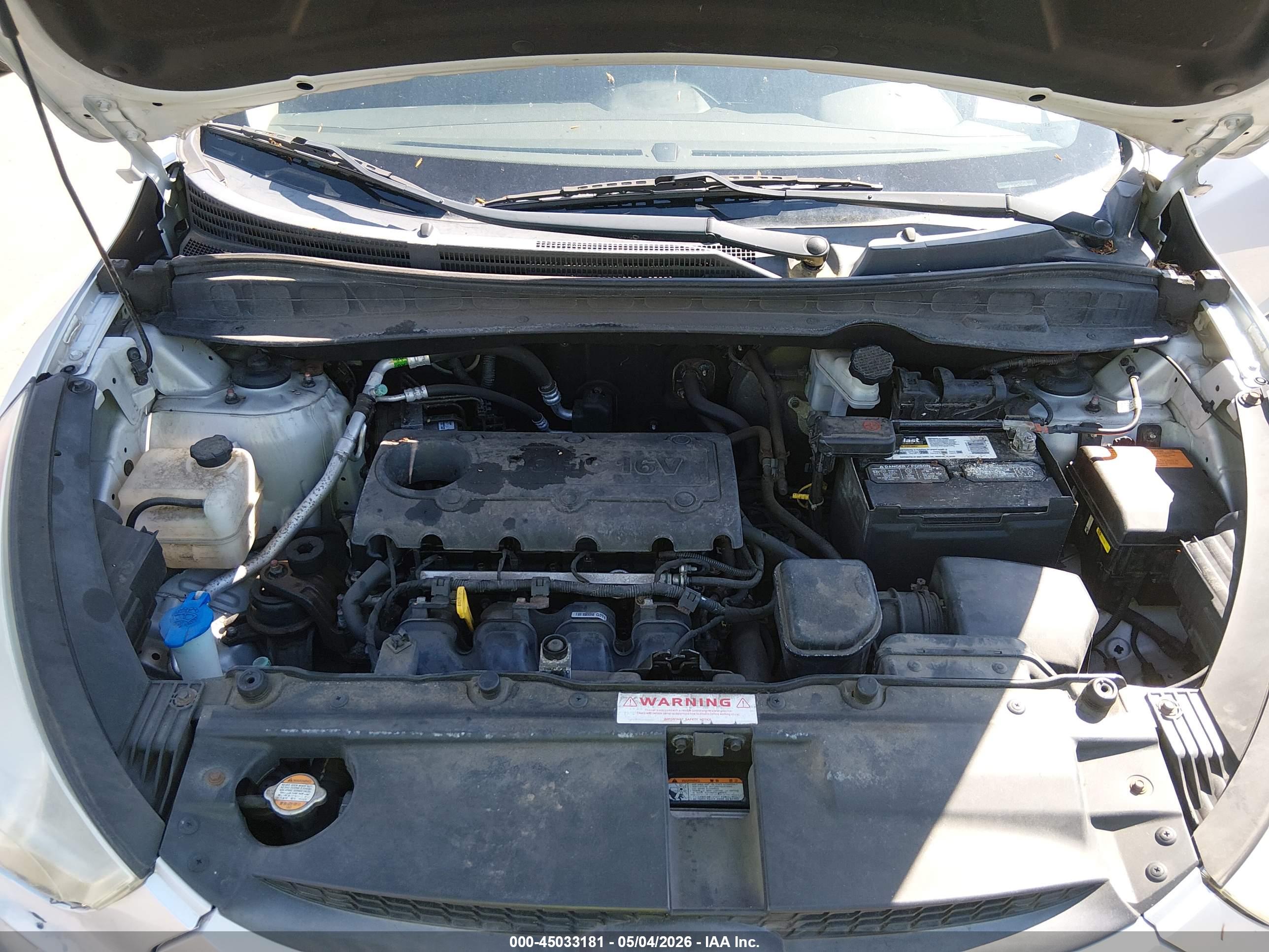 HYUNDAI TUCSON image 10