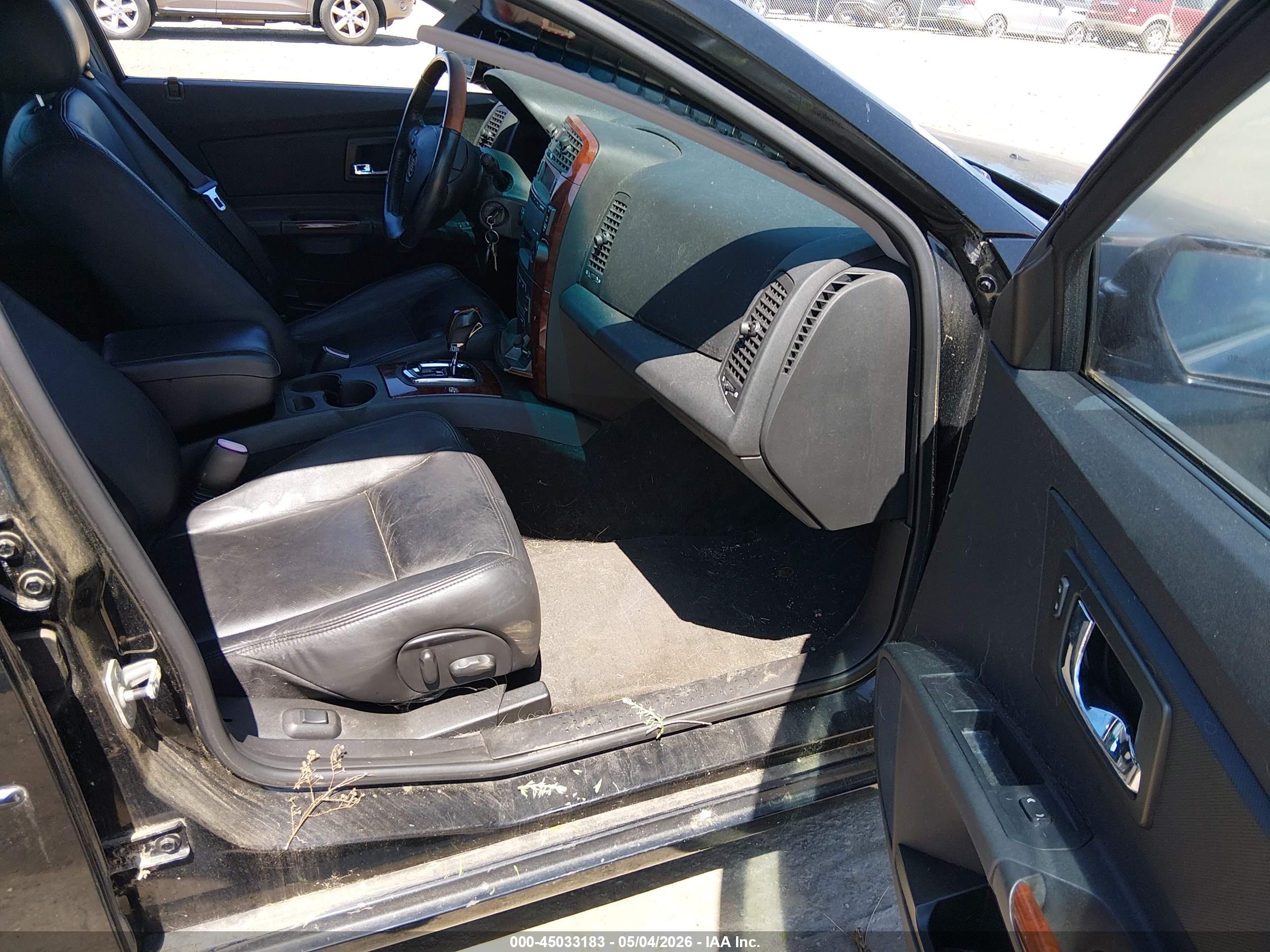 CADILLAC CTS image 5