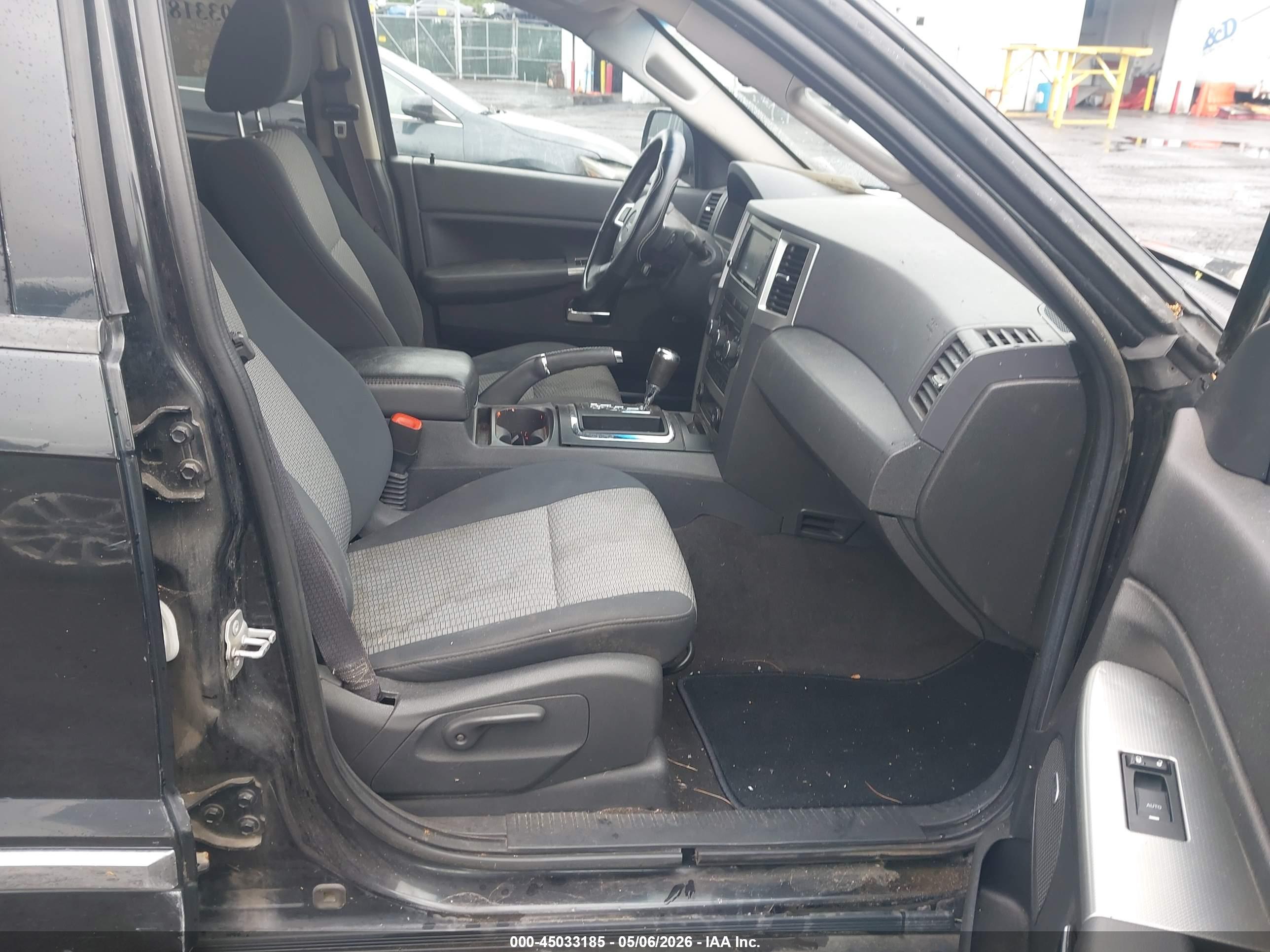 JEEP GRAND image 5