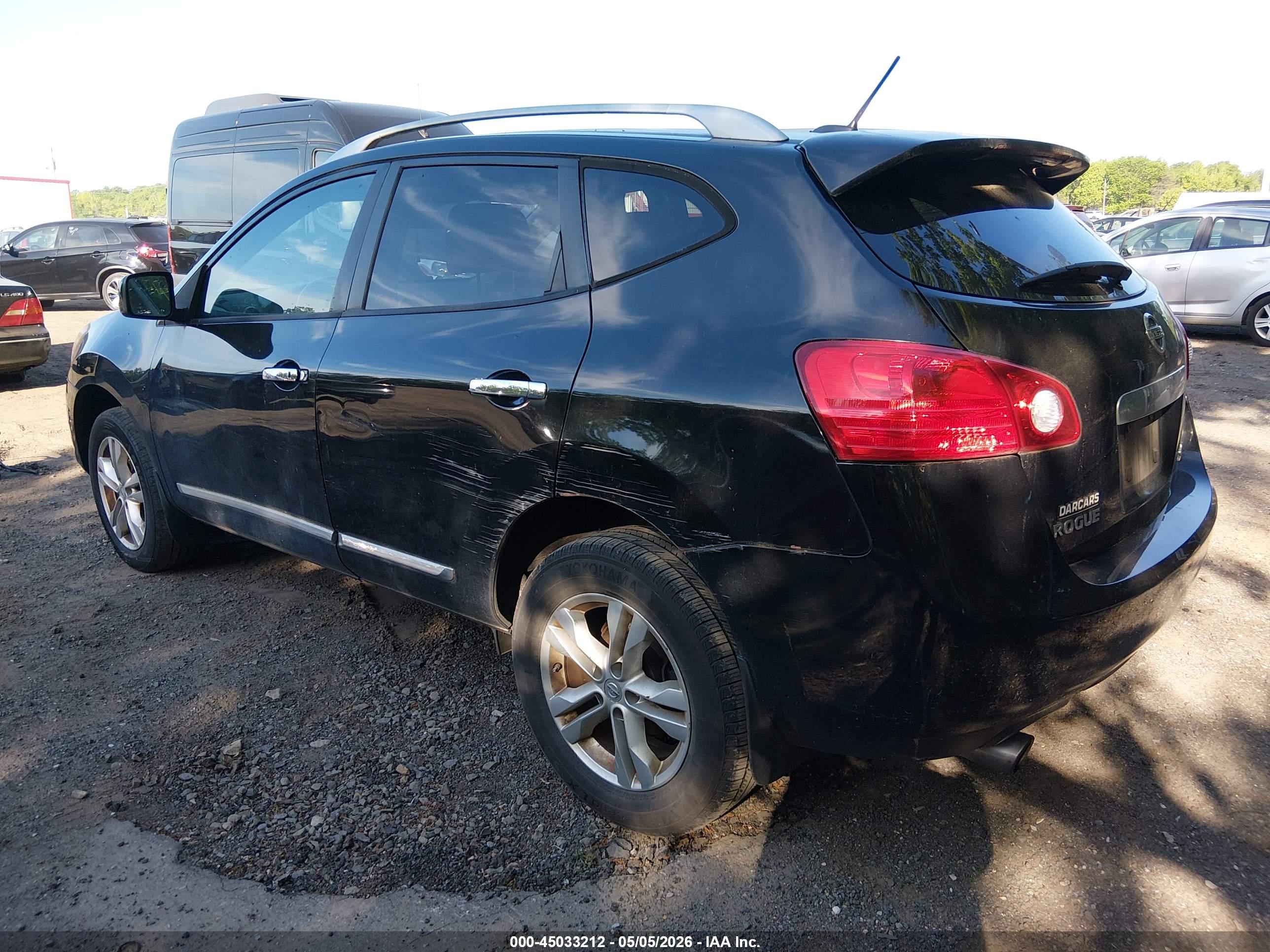 NISSAN ROGUE image 3