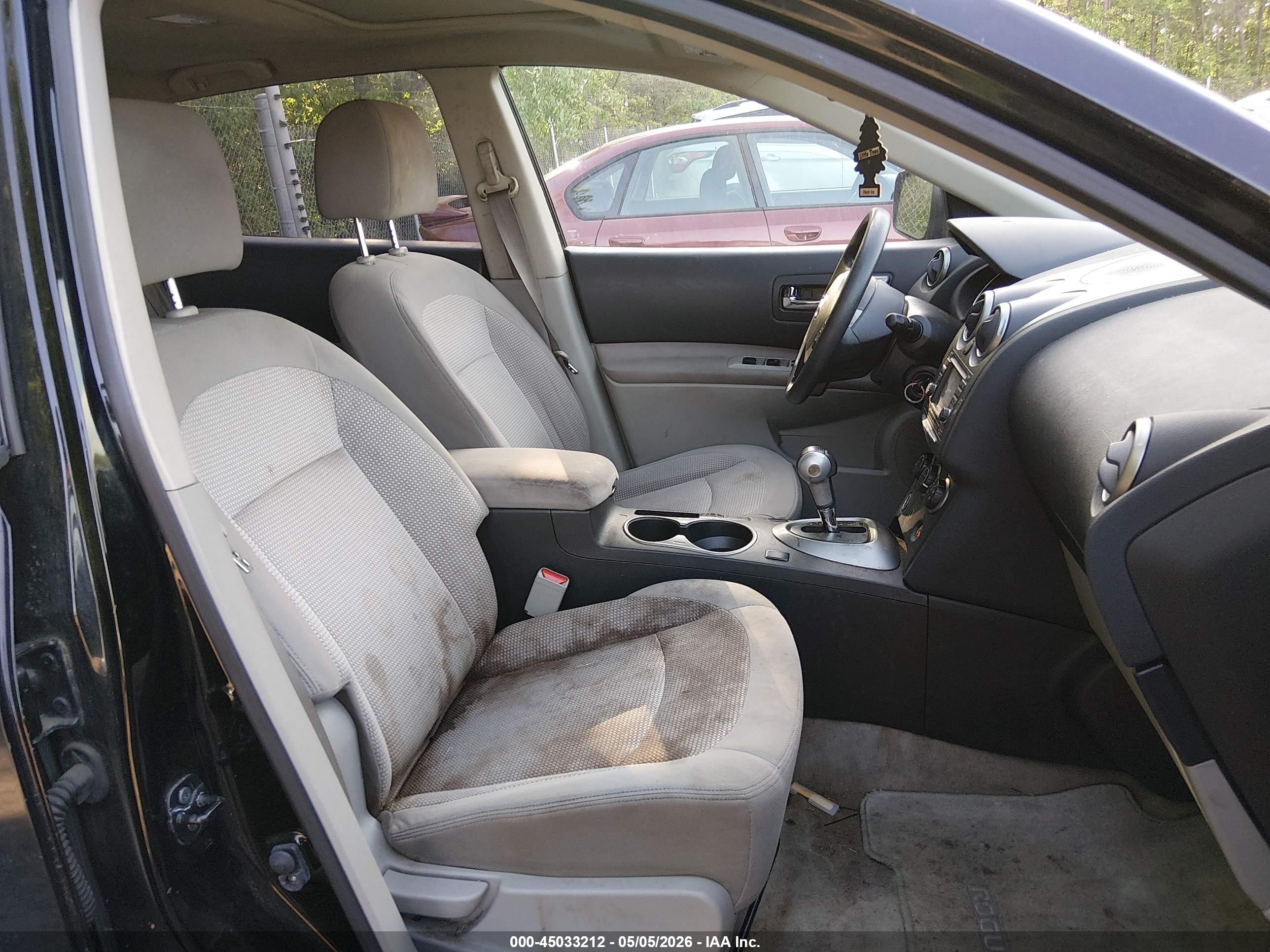 NISSAN ROGUE image 5