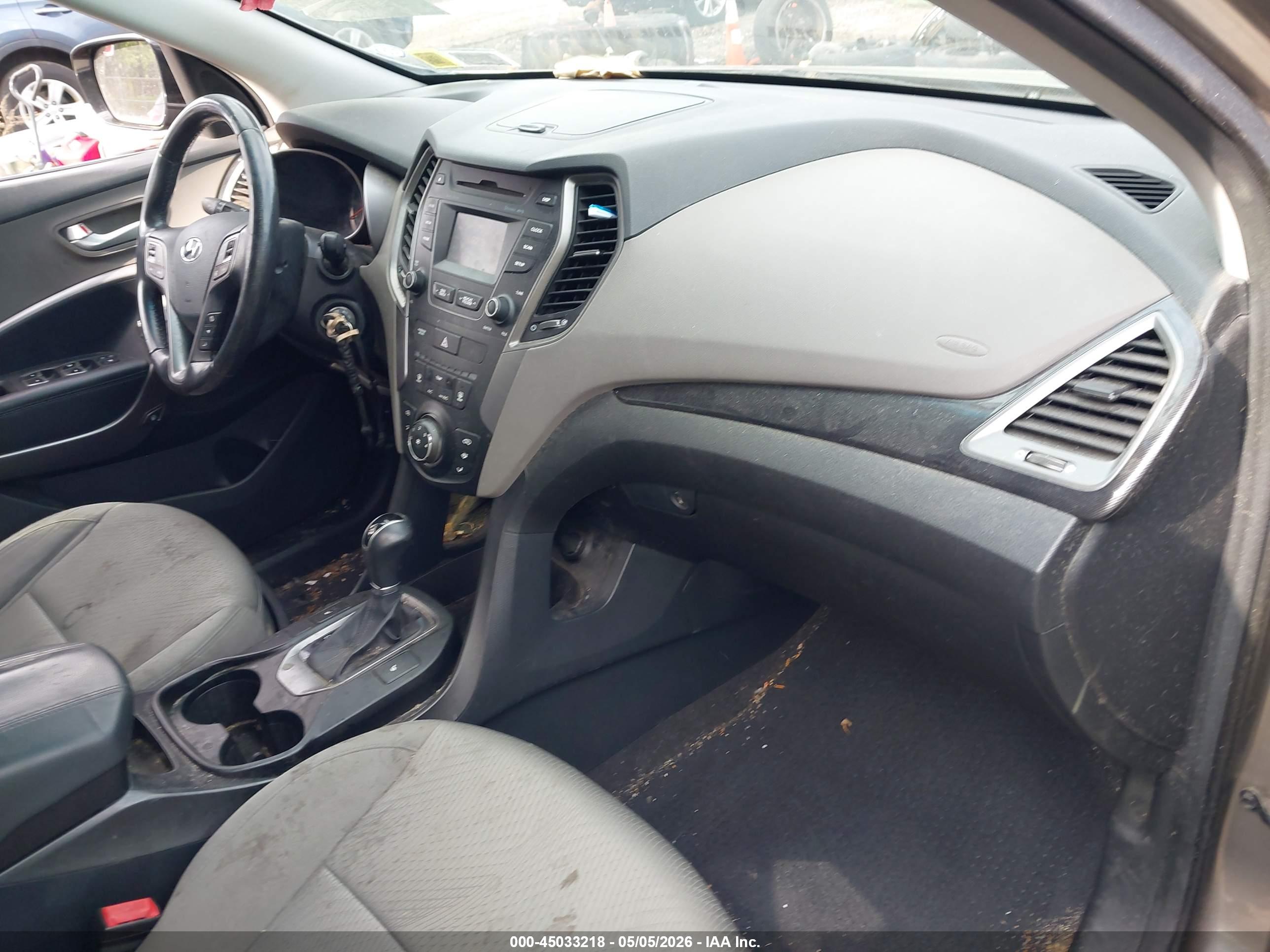 HYUNDAI SANTA image 5