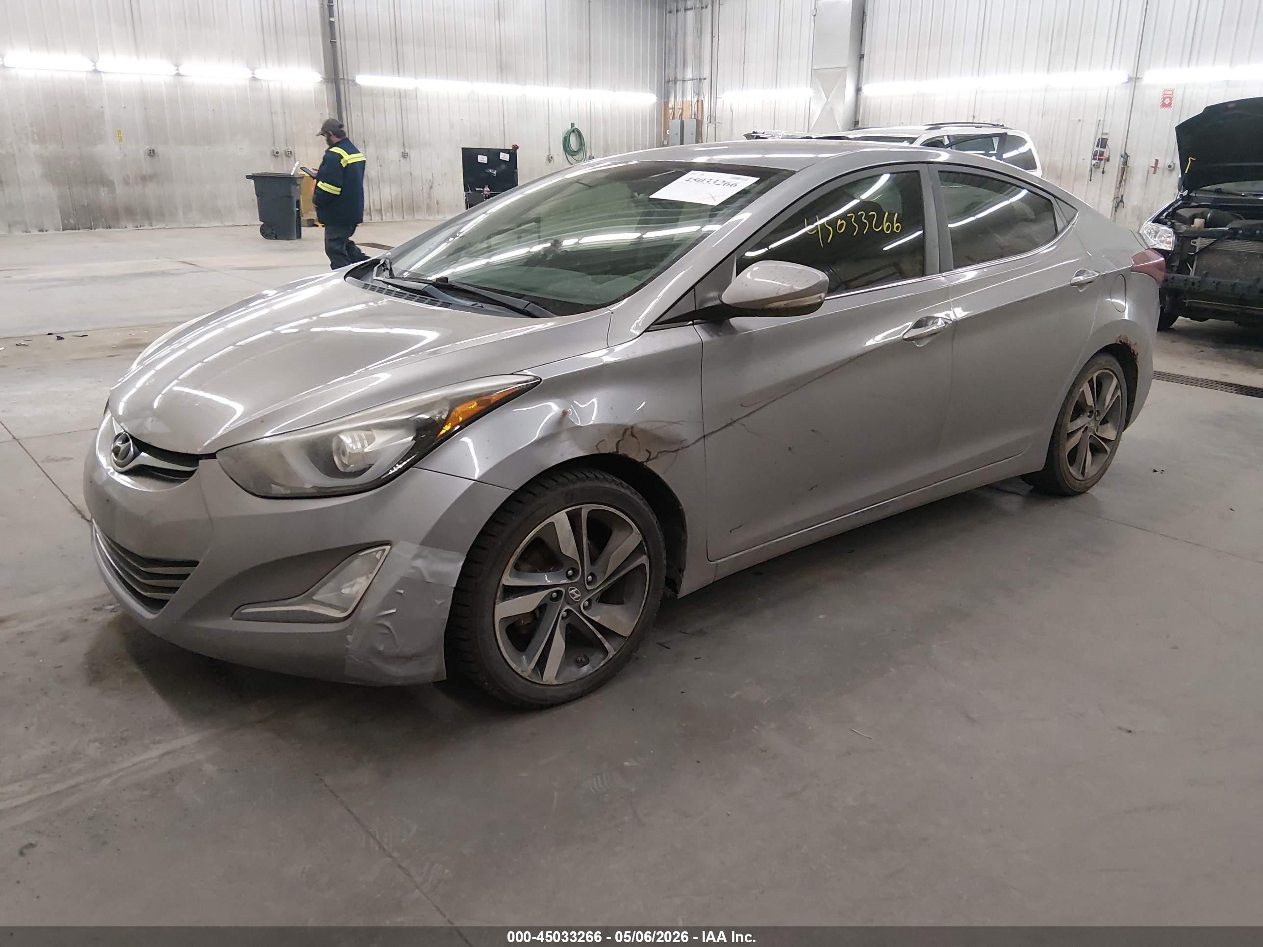 HYUNDAI ELANTRA image 2
