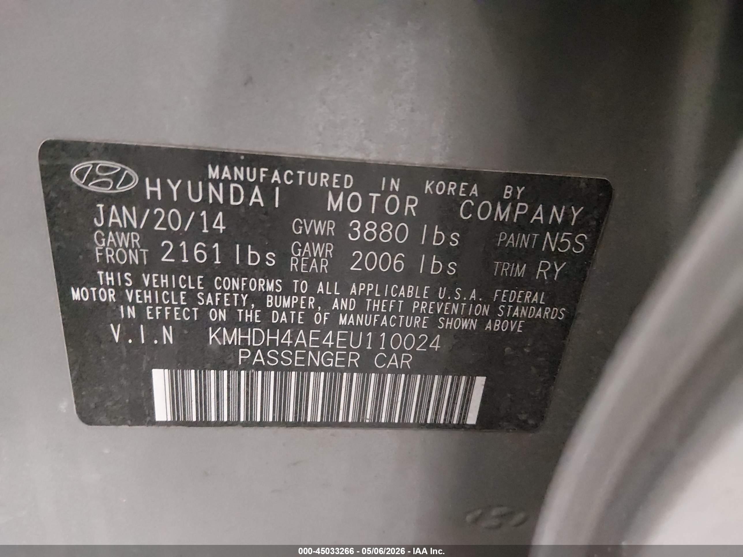 HYUNDAI ELANTRA image 9
