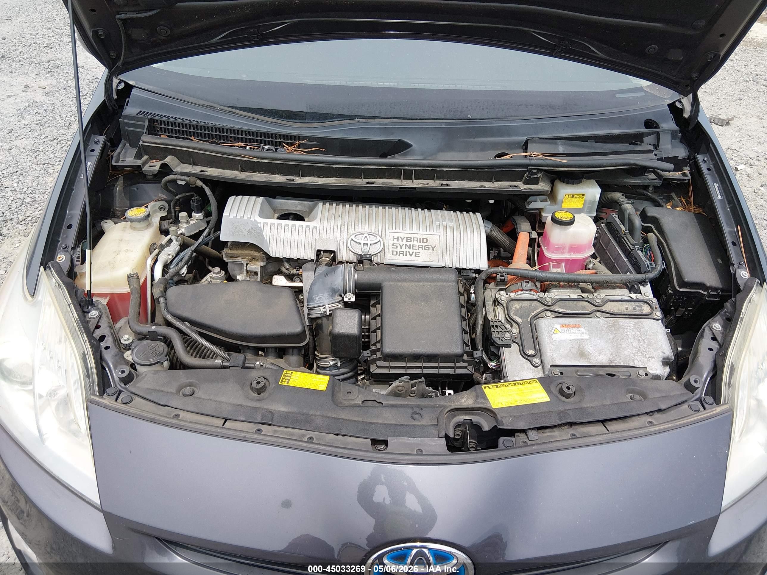 TOYOTA PRIUS image 10