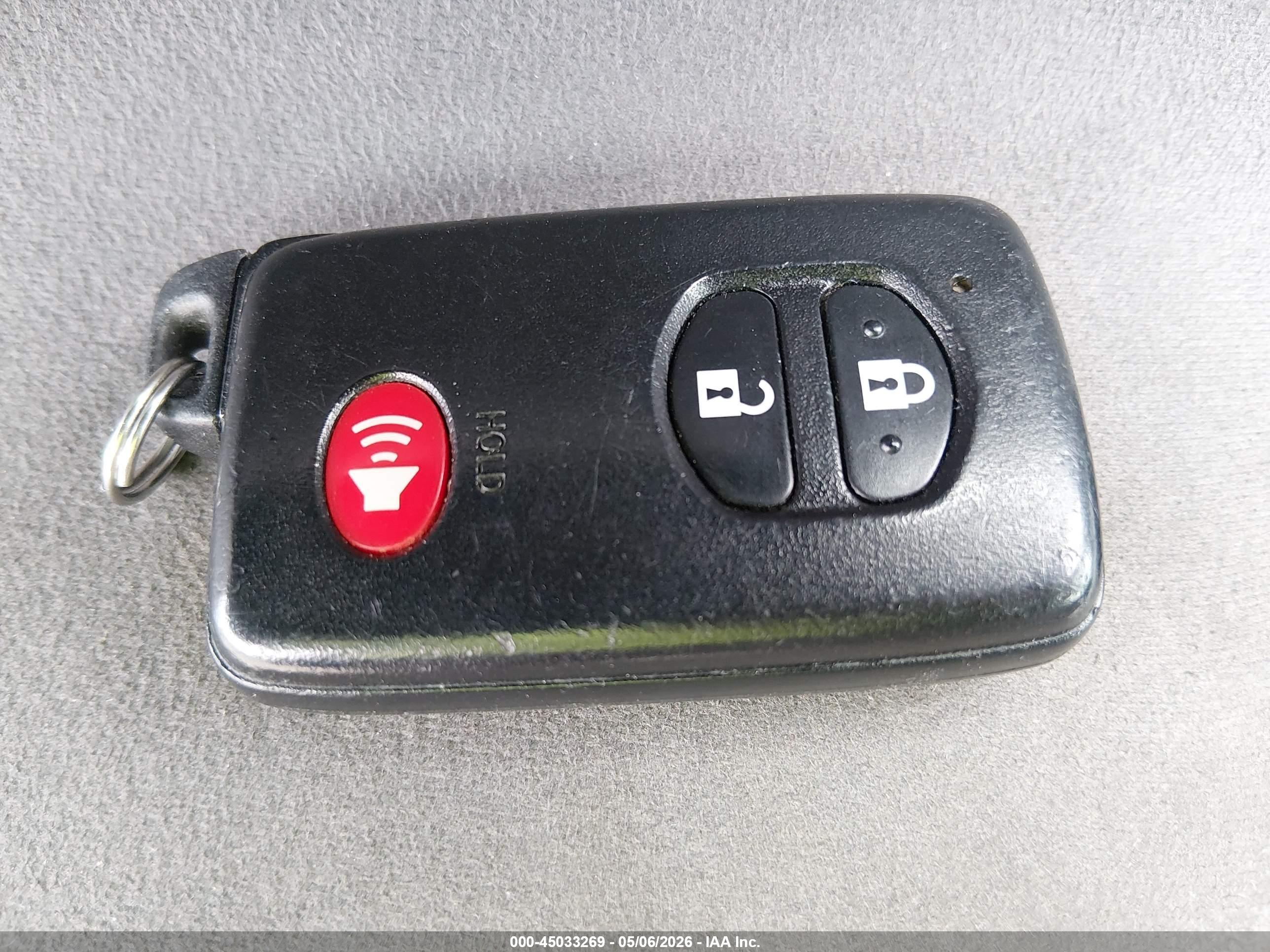 TOYOTA PRIUS image 11