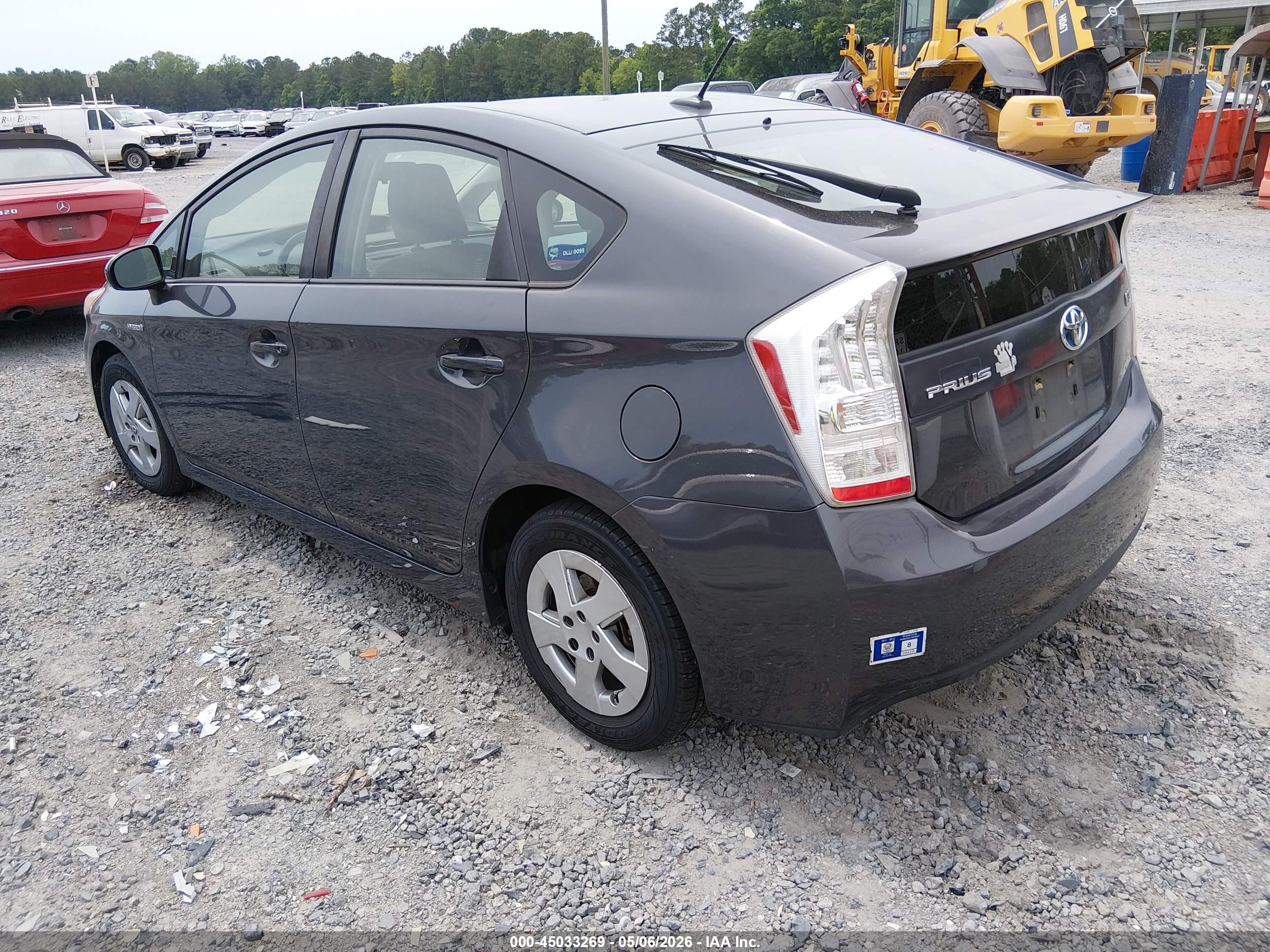 TOYOTA PRIUS image 3