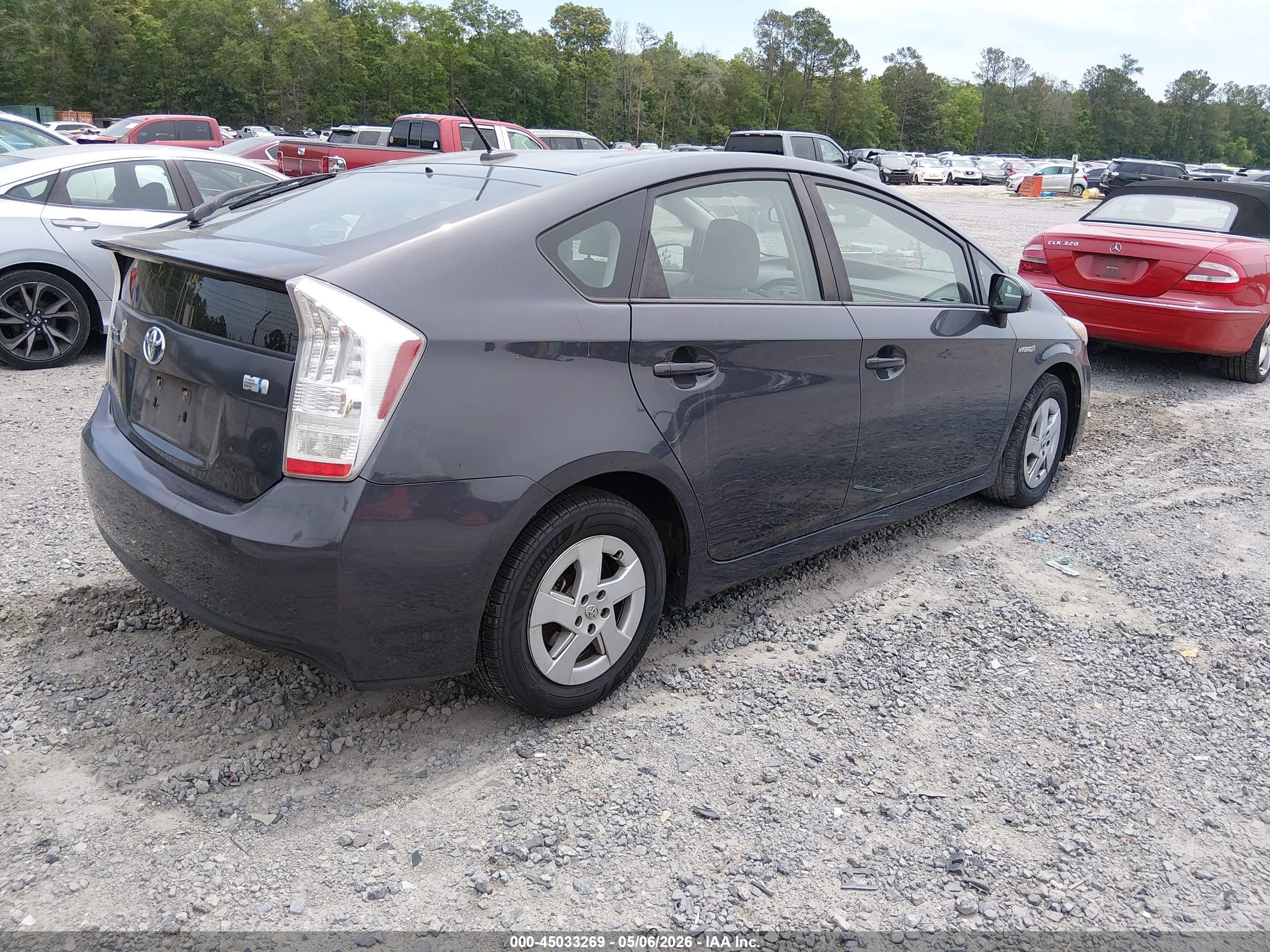 TOYOTA PRIUS image 4