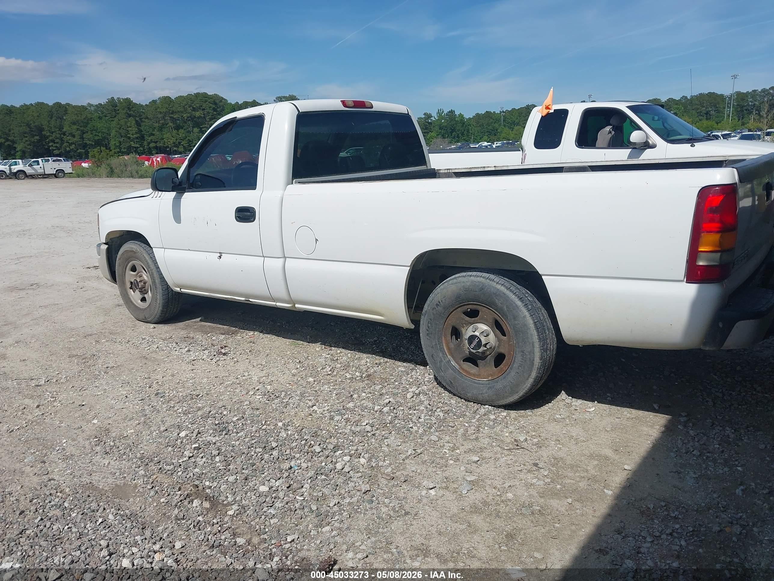GMC SIERRA image 6