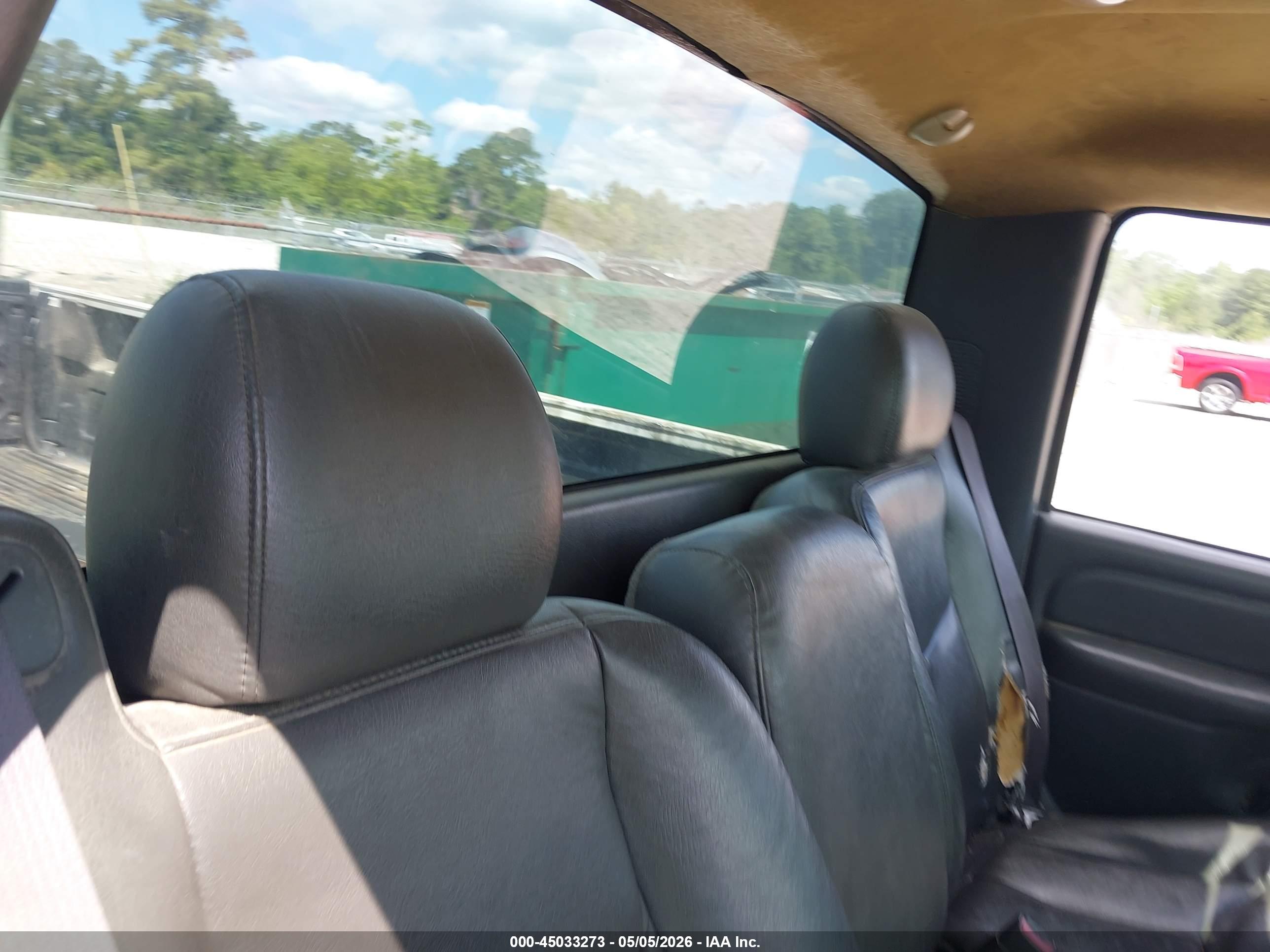 GMC SIERRA image 8