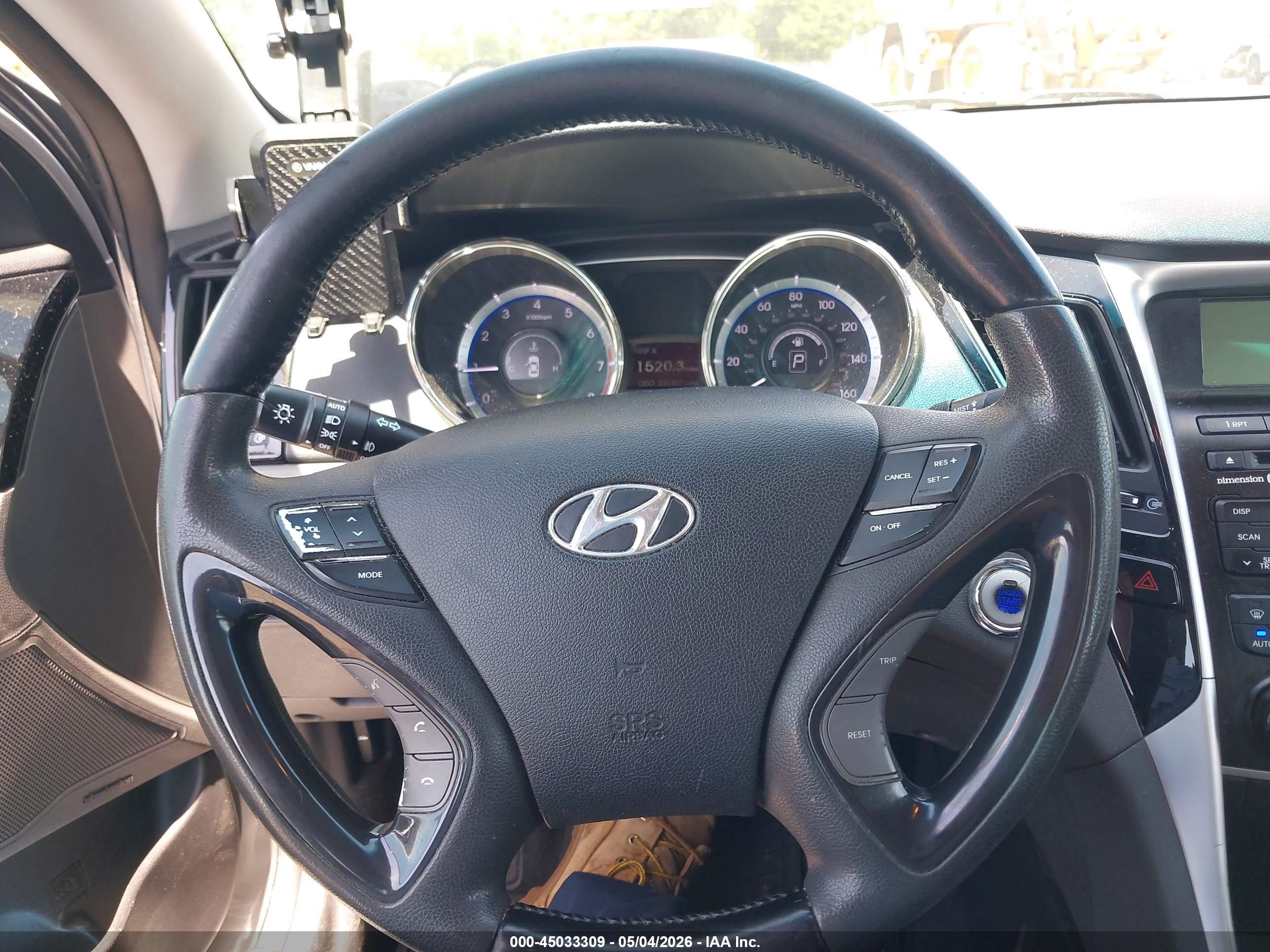 HYUNDAI SONATA image 6