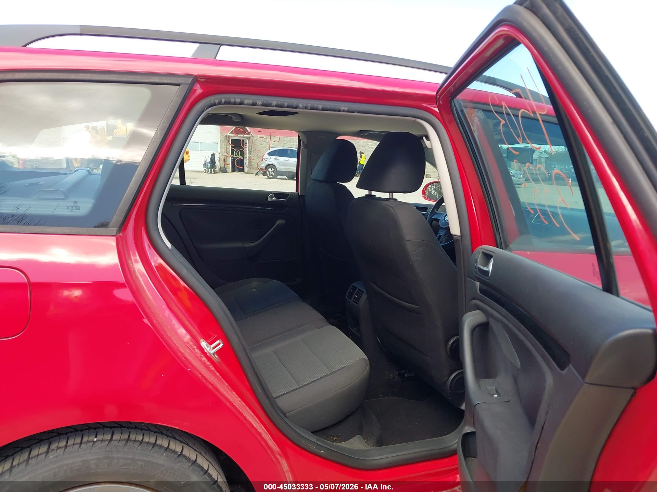 VOLKSWAGEN JETTA image 8