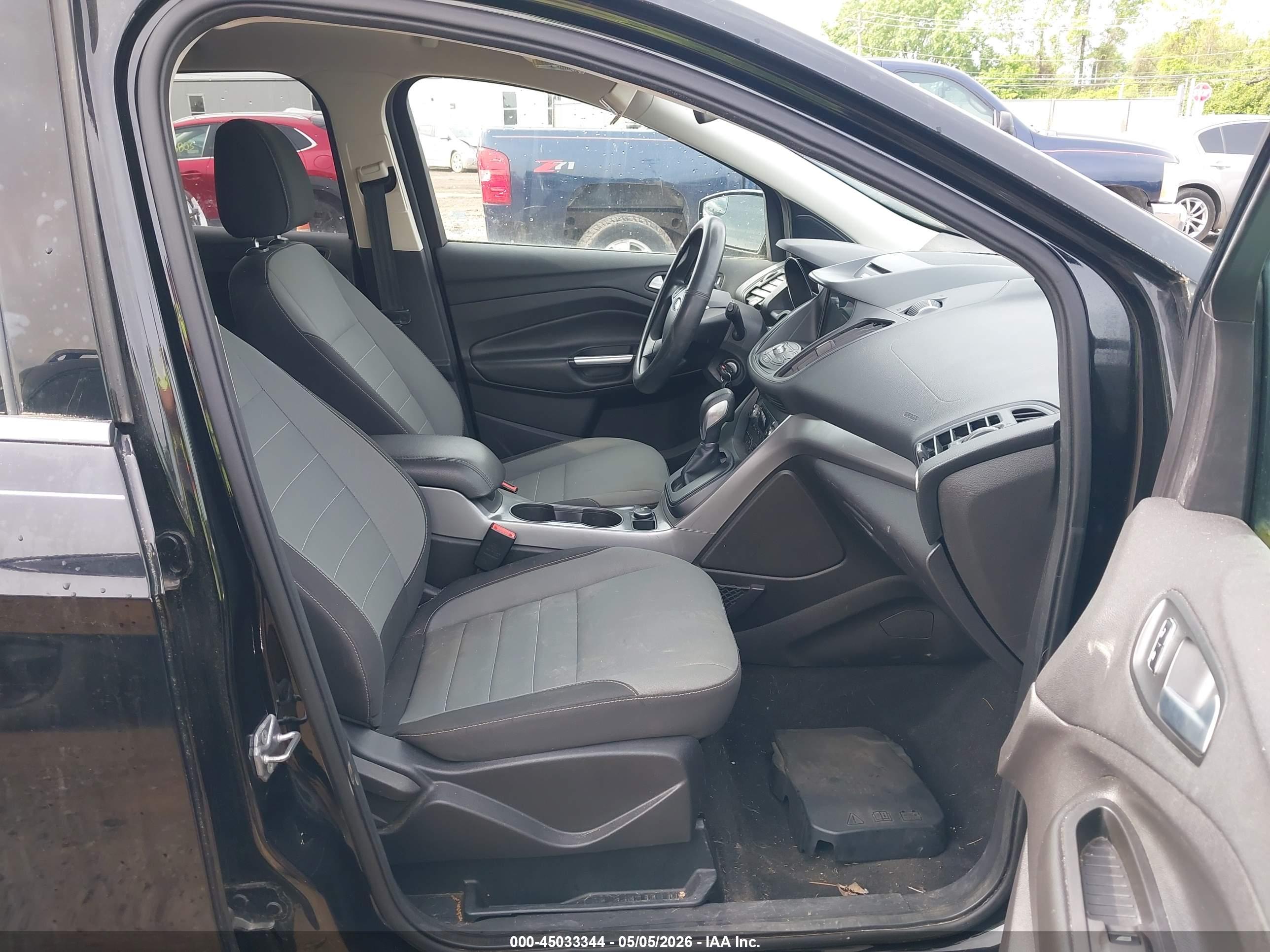 FORD ESCAPE image 5