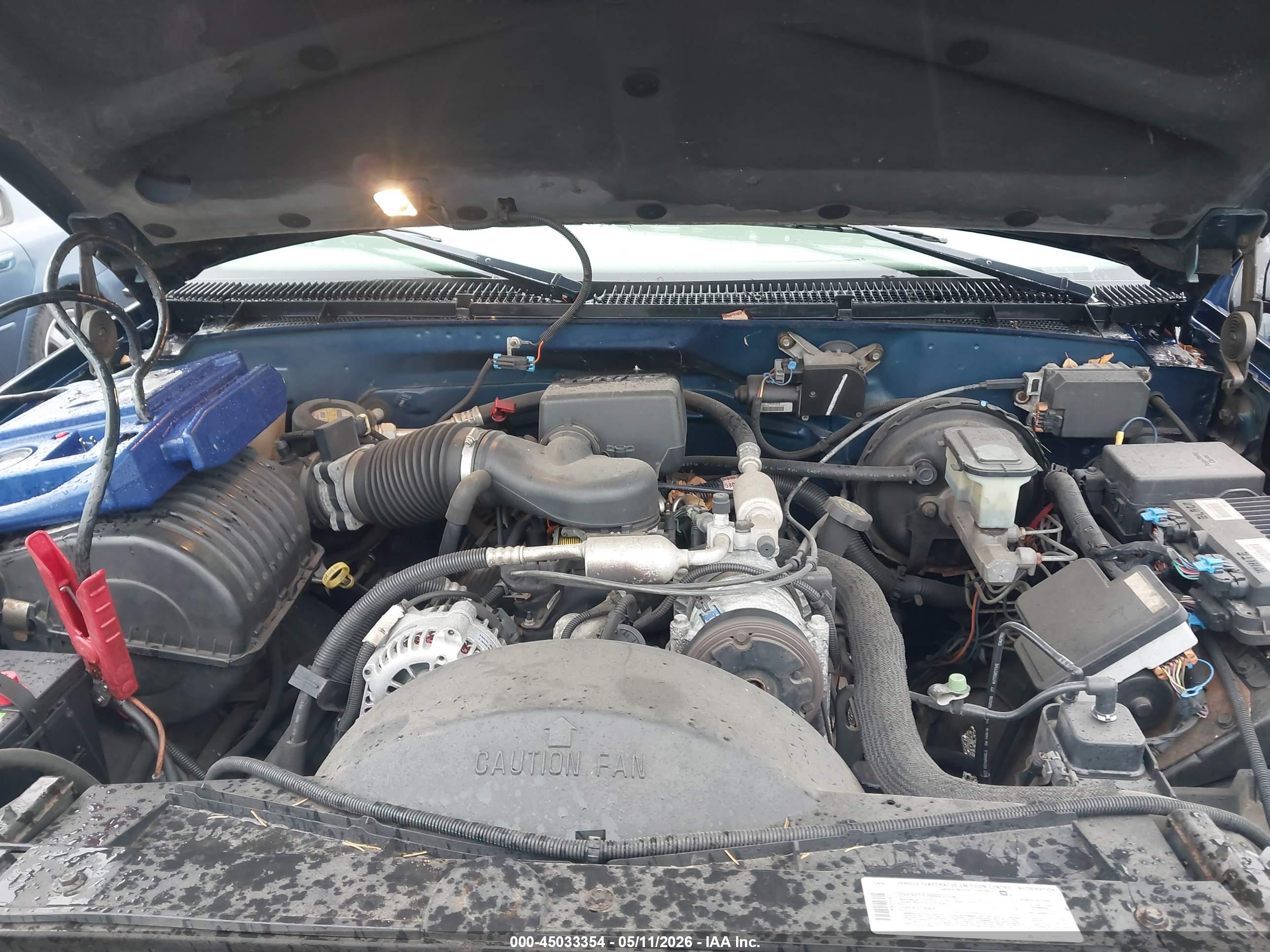 CHEVROLET C2500 image 10