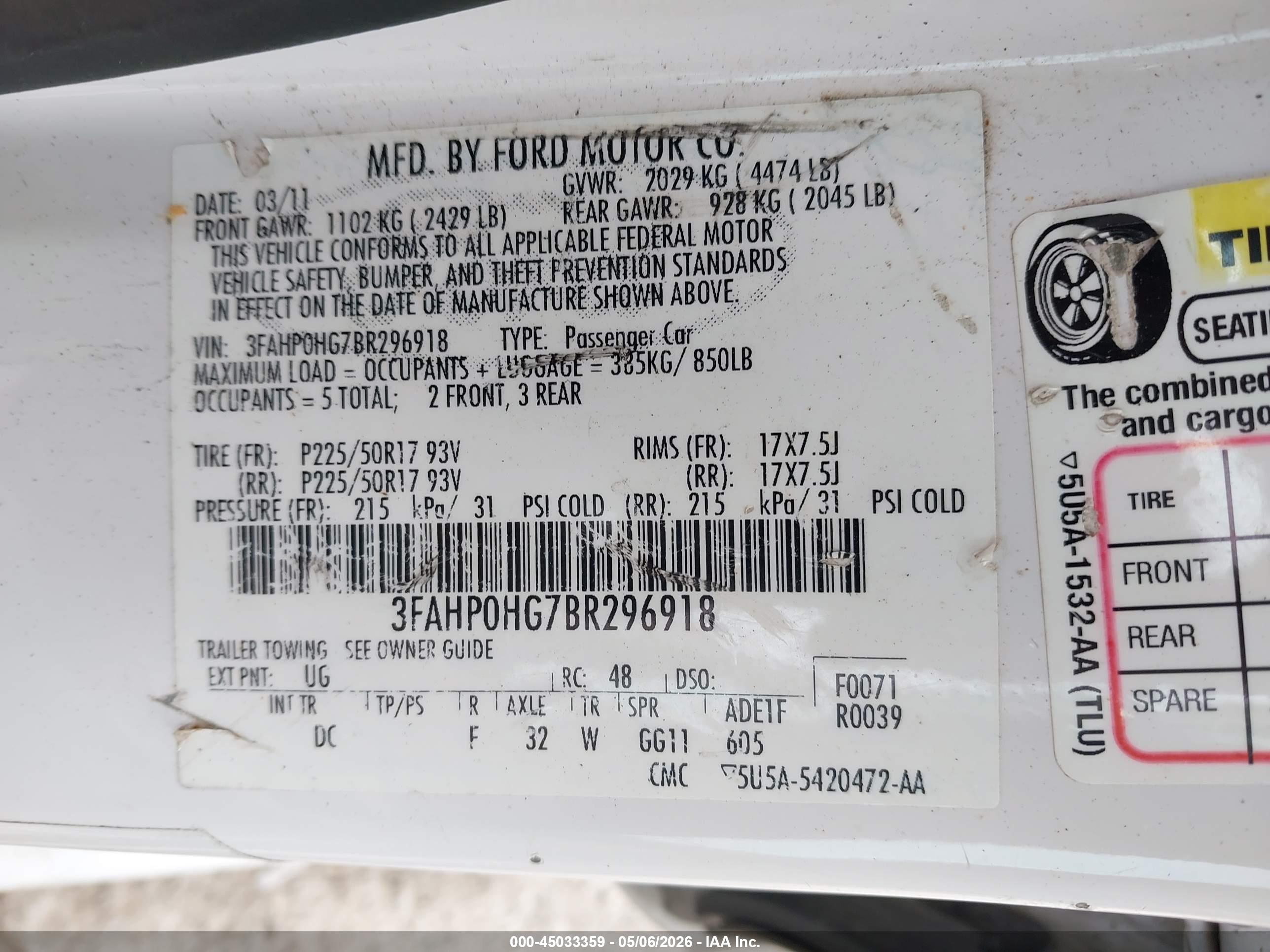 FORD FUSION image 9