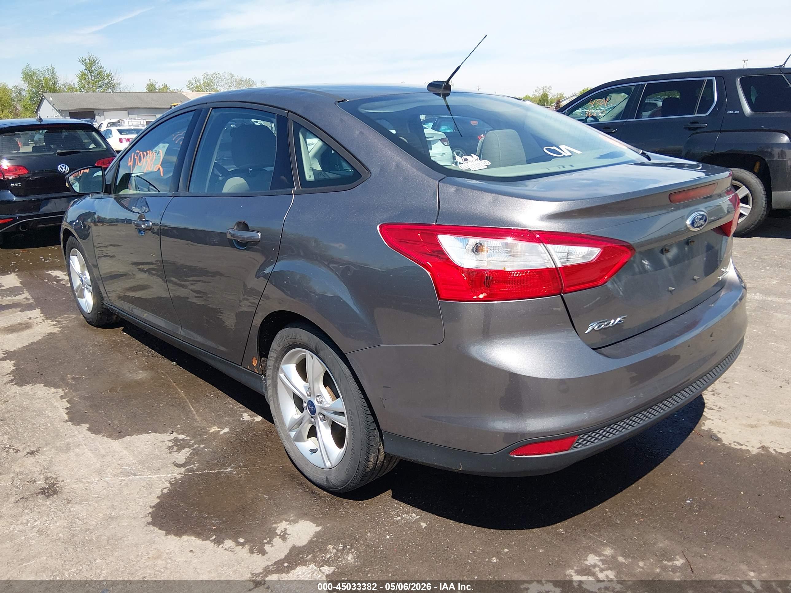 FORD FOCUS image 3