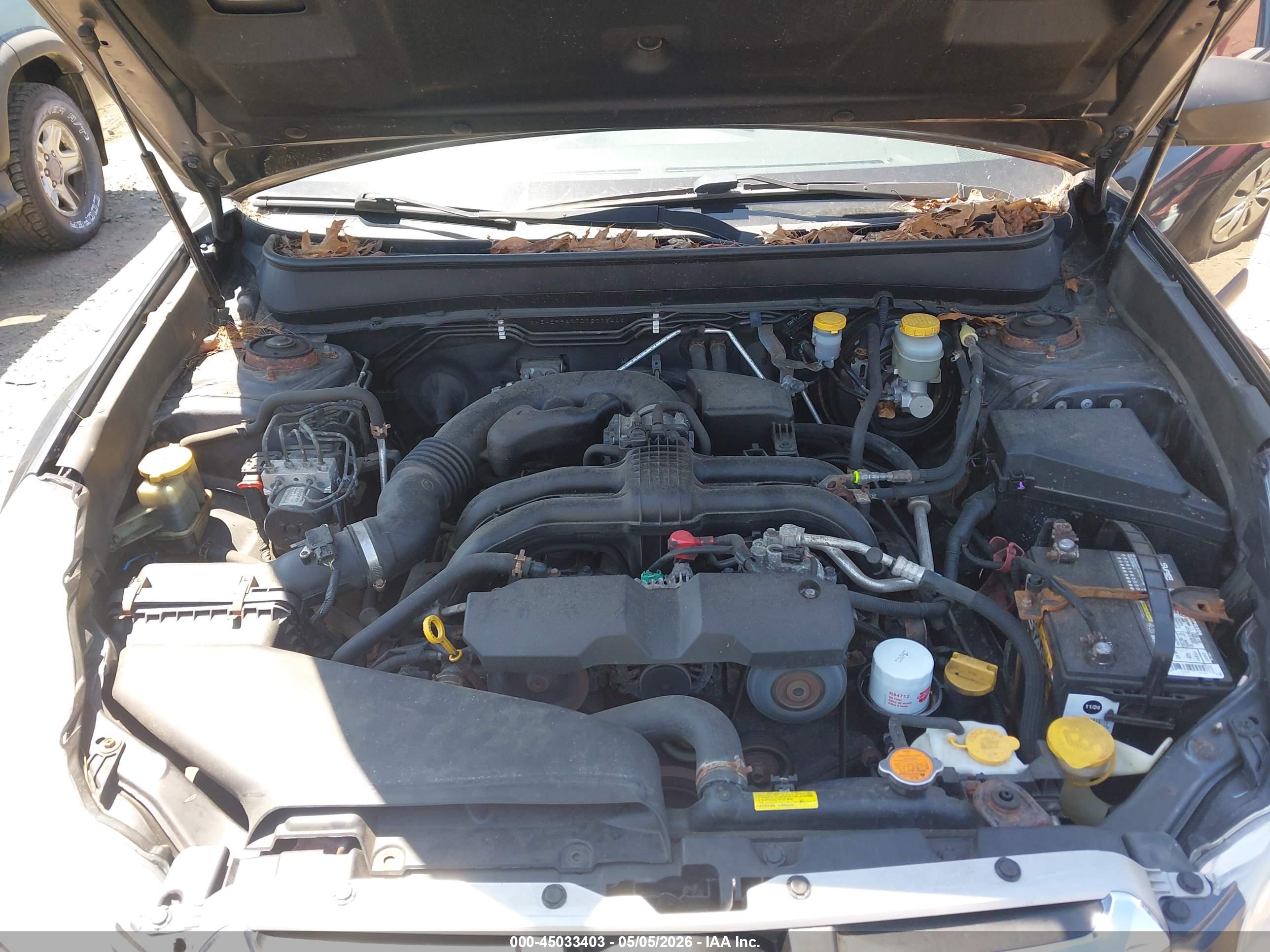 SUBARU OUTBACK image 10